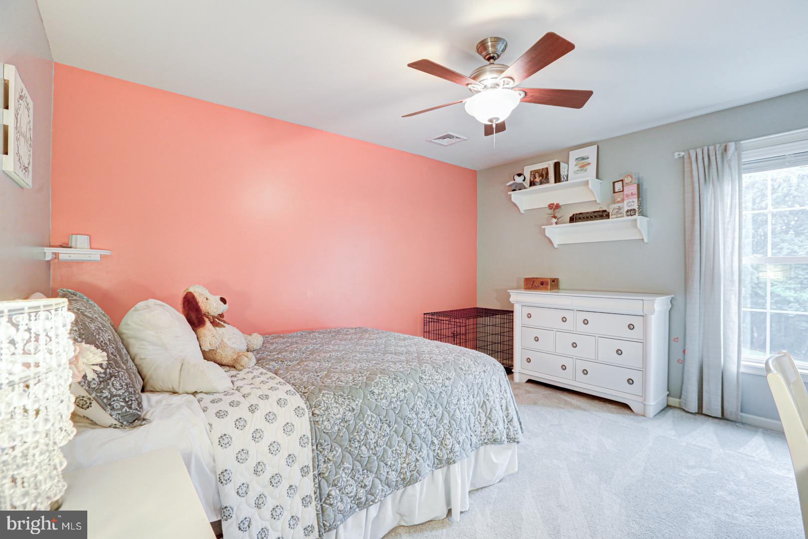 ESTS OF LONDN BRDG - Residential