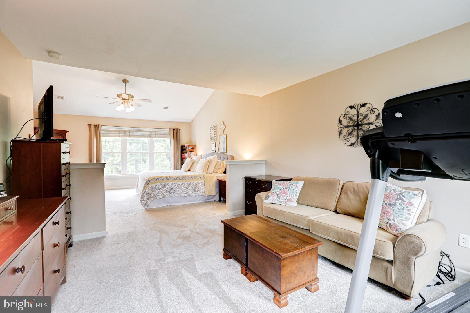 ESTS OF LONDN BRDG - Residential