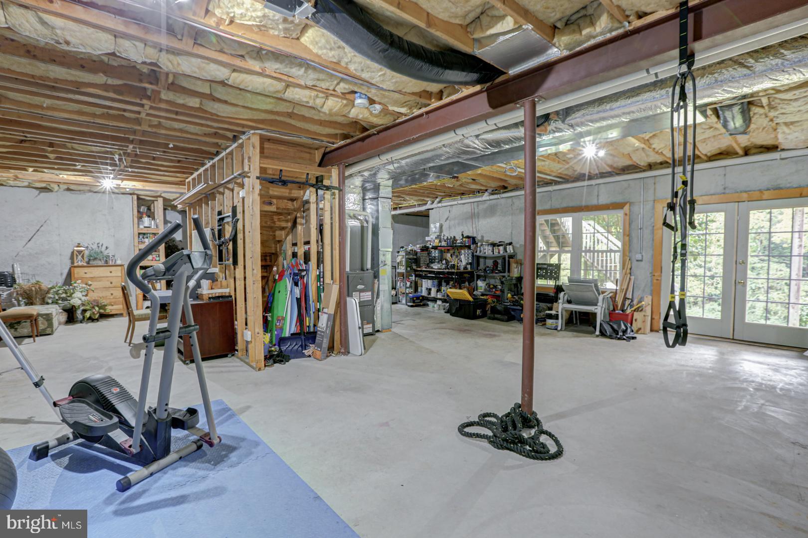 ESTS OF LONDN BRDG - Residential