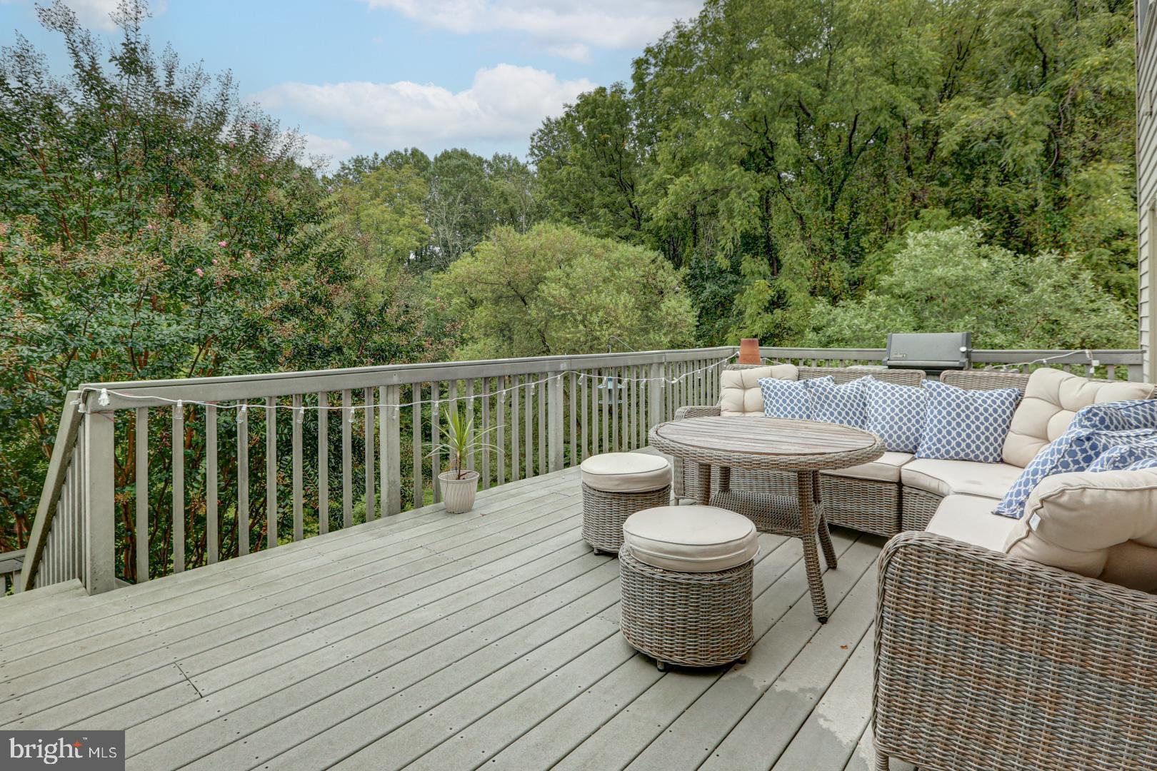 ESTS OF LONDN BRDG - Residential