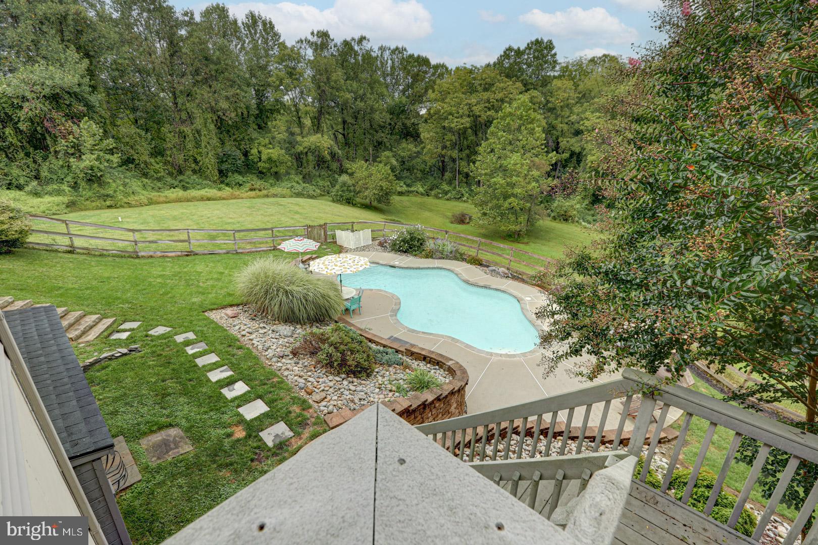 ESTS OF LONDN BRDG - Residential