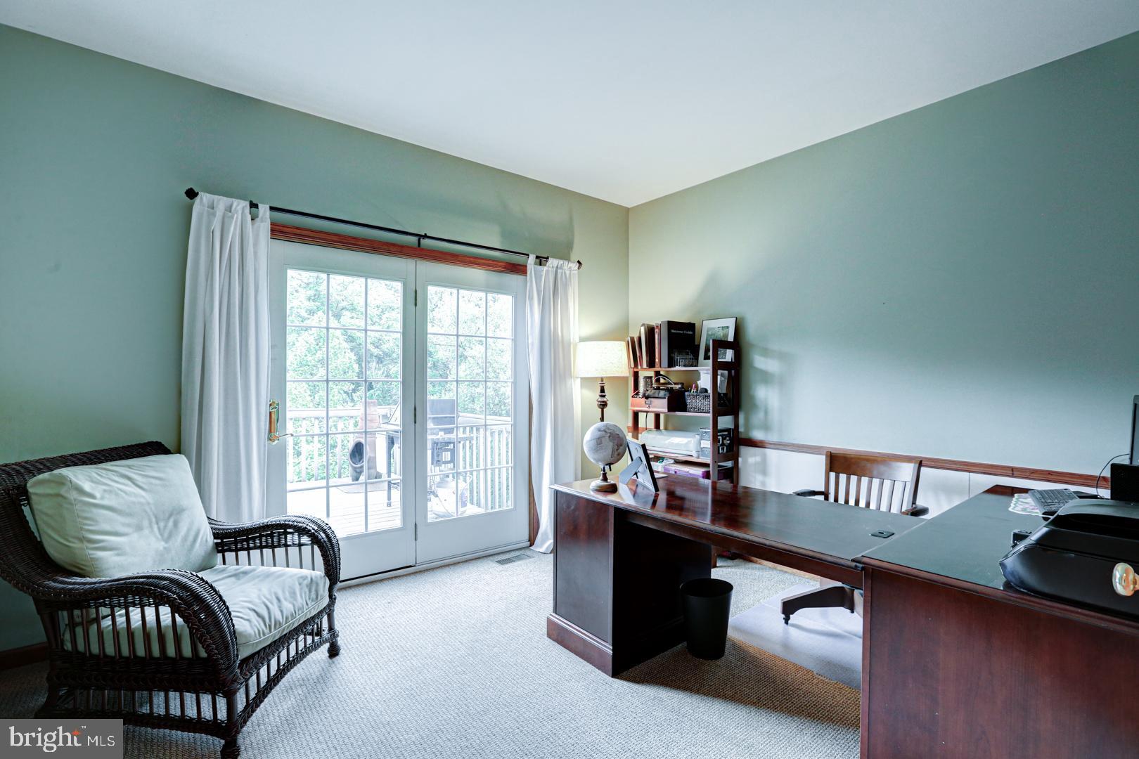 ESTS OF LONDN BRDG - Residential