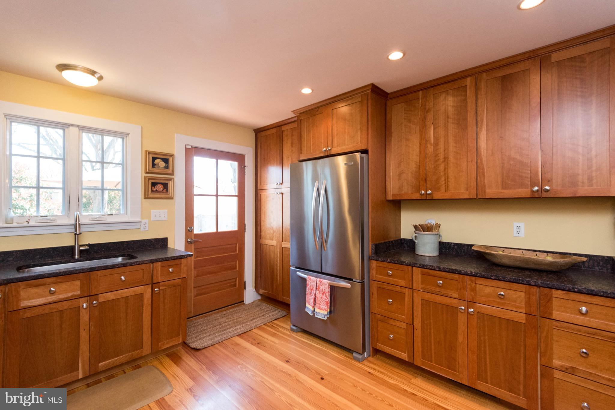 EASTPORT - Residential