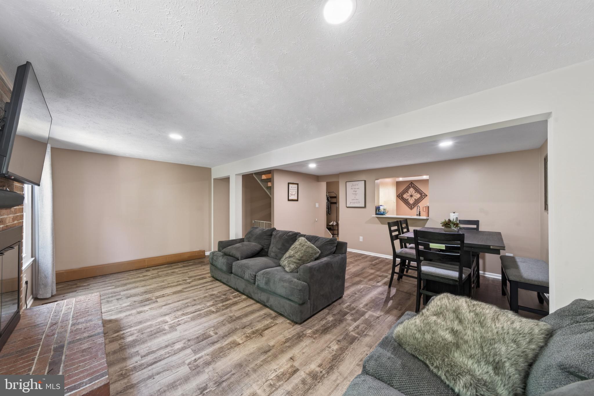 MONTCLAIR - Residential