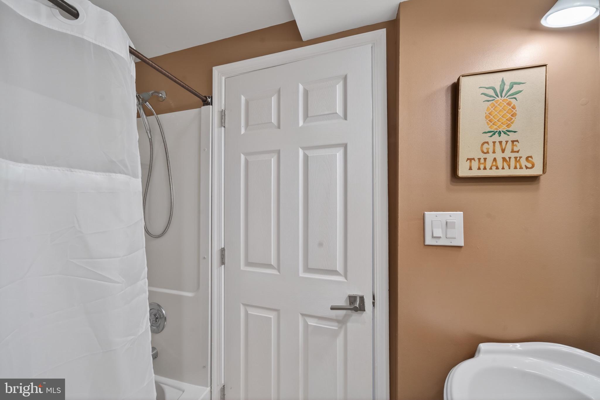 MONTCLAIR - Residential