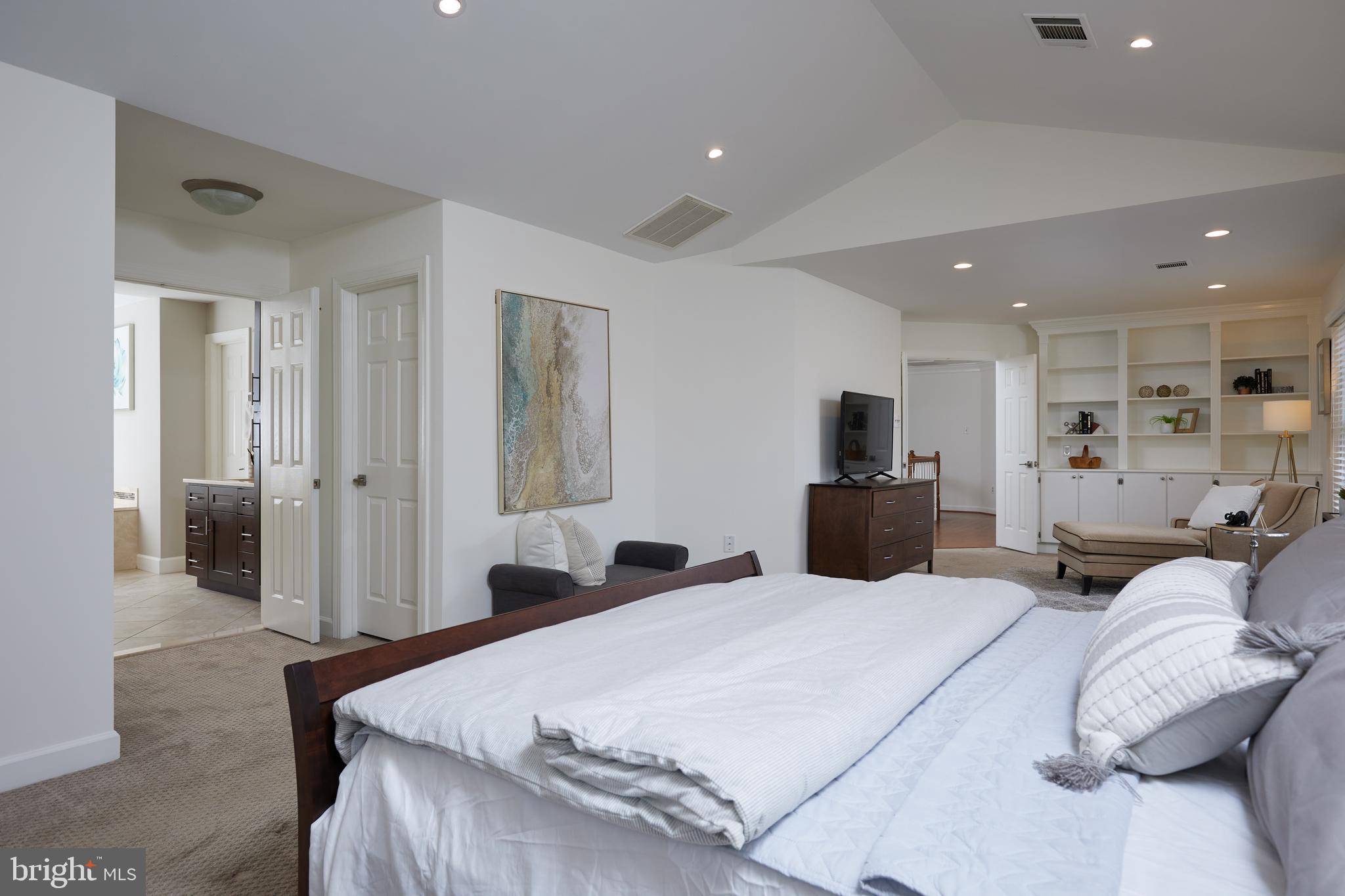 LIGON KNOLLS - Residential