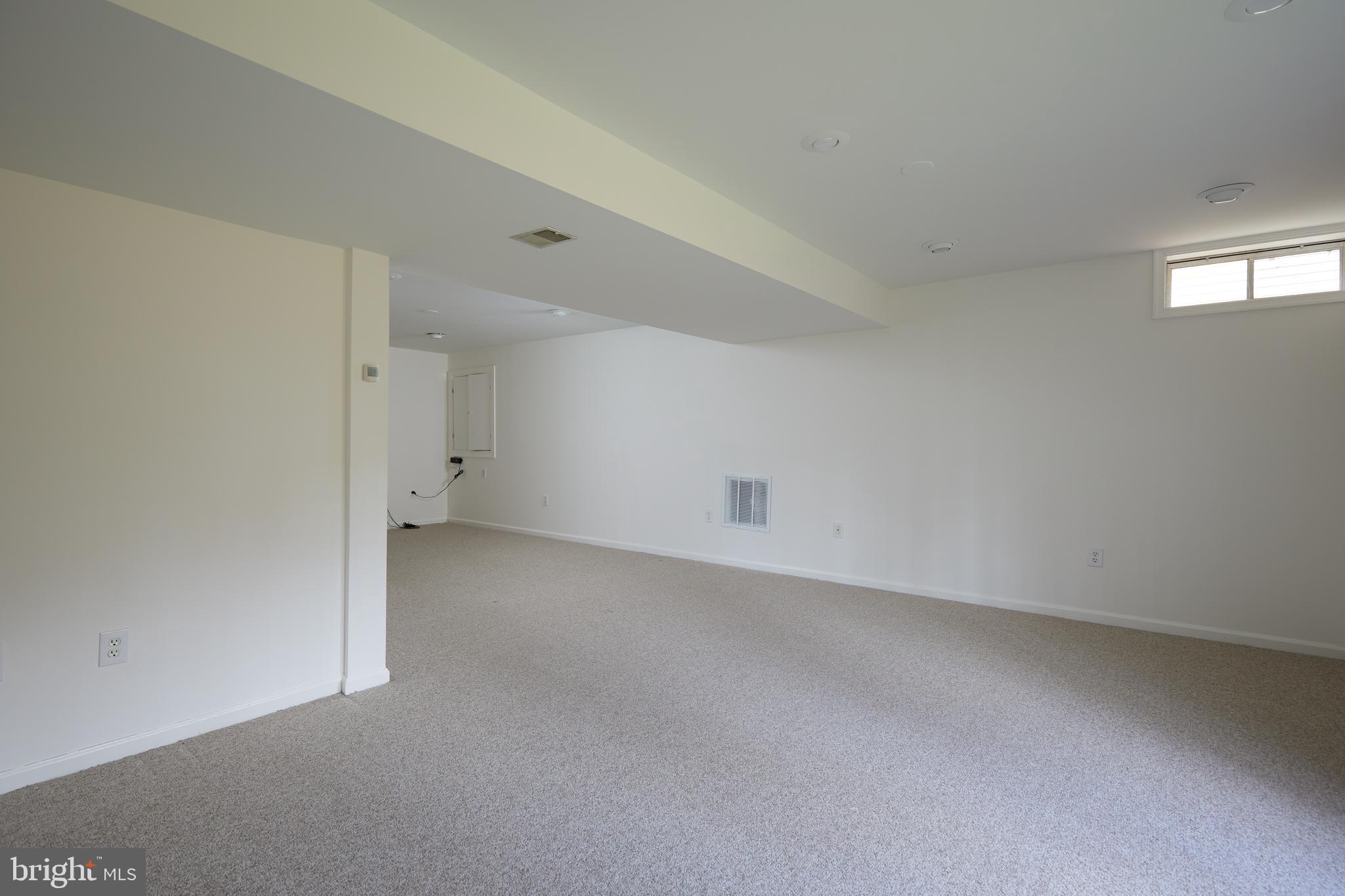 LIGON KNOLLS - Residential