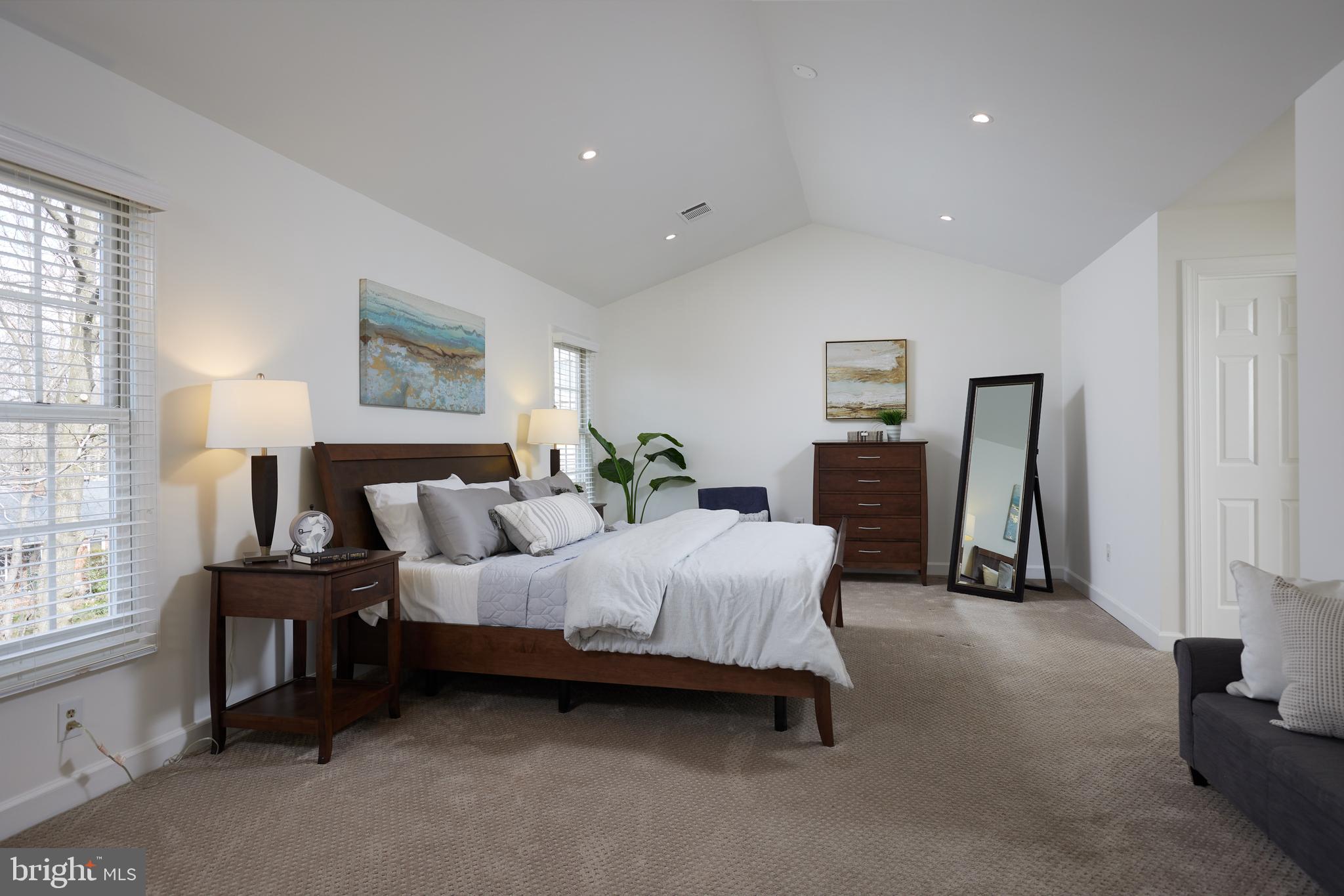 LIGON KNOLLS - Residential