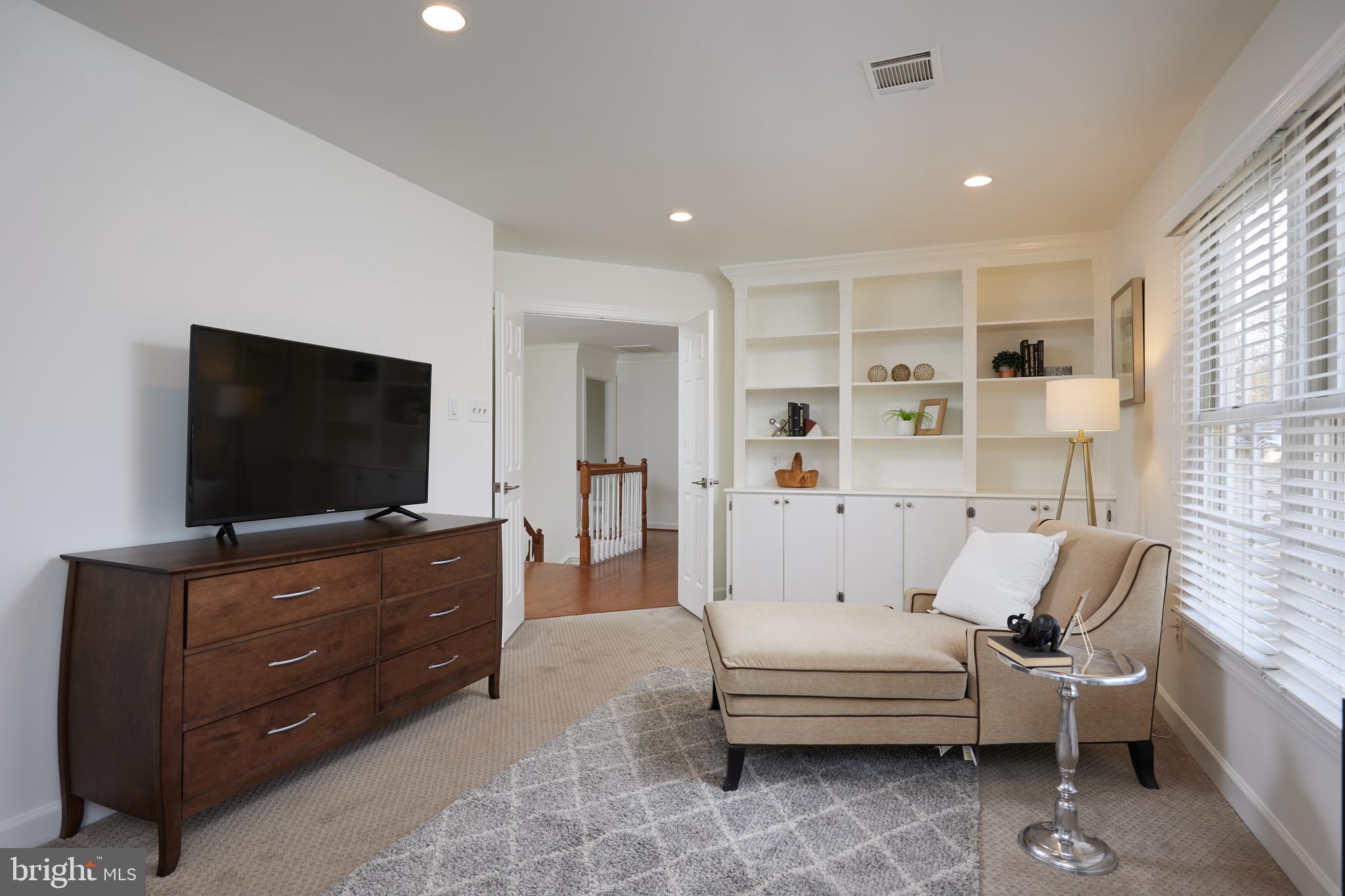 LIGON KNOLLS - Residential