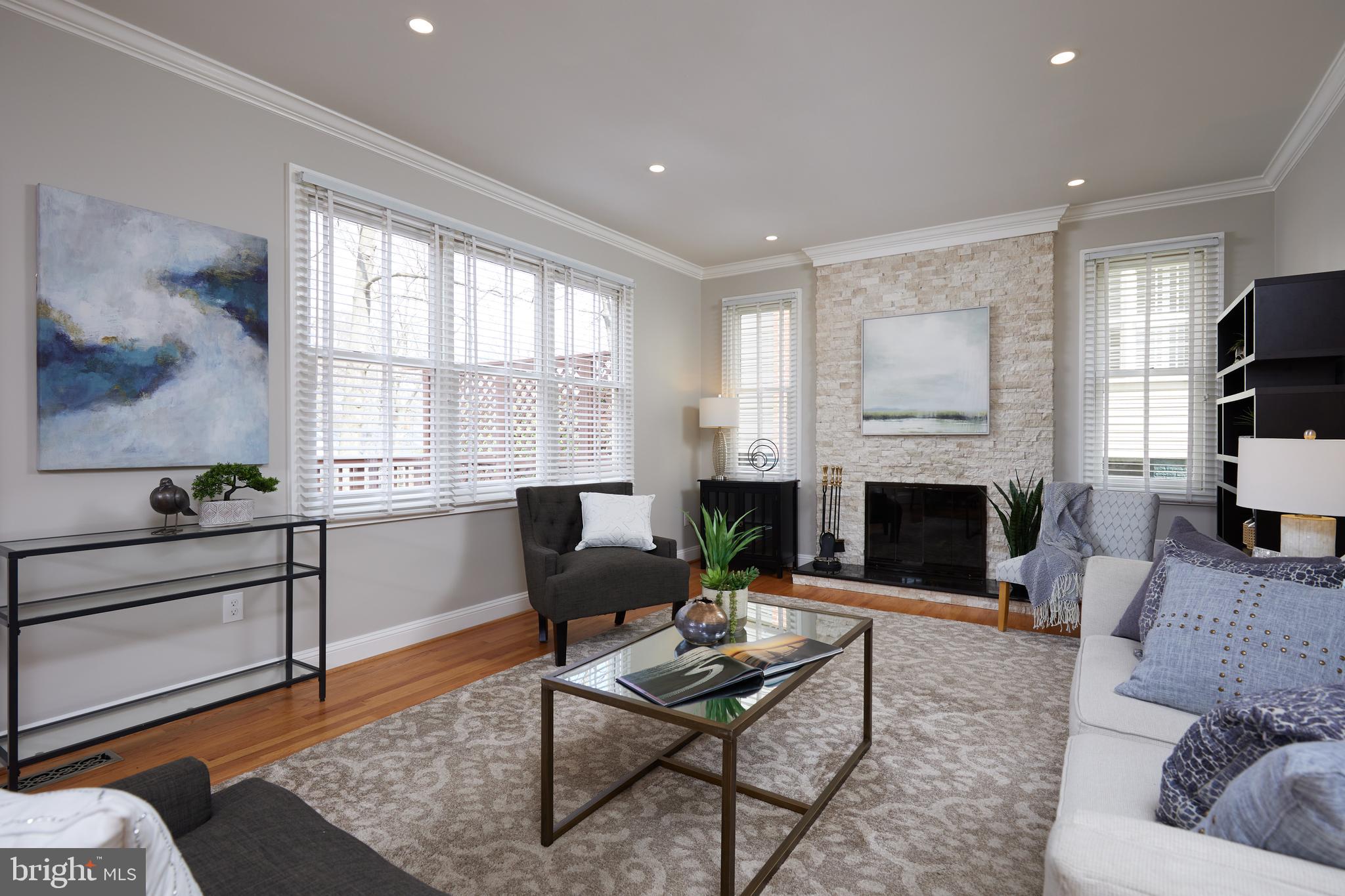 LIGON KNOLLS - Residential