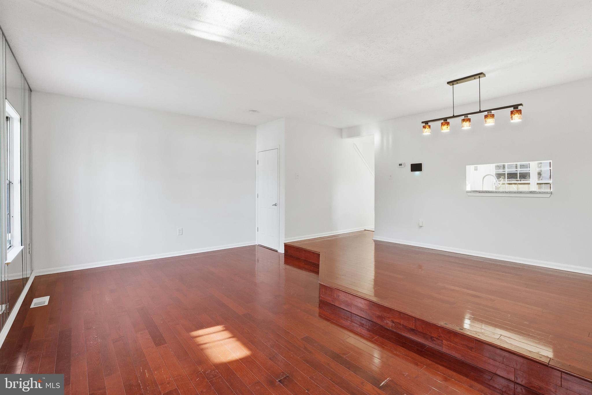 ROSECROFT VILLAGE - Residential