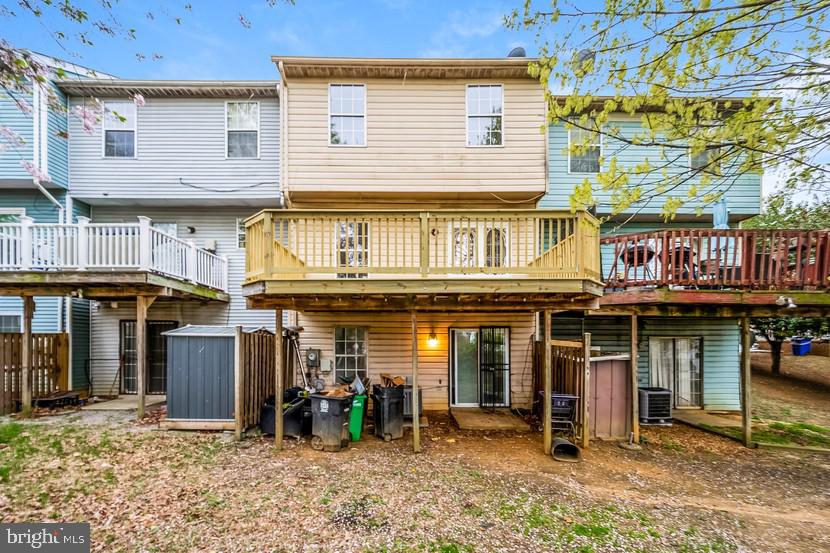 2402 W ROSECROFT VILLAGE CIRCLE