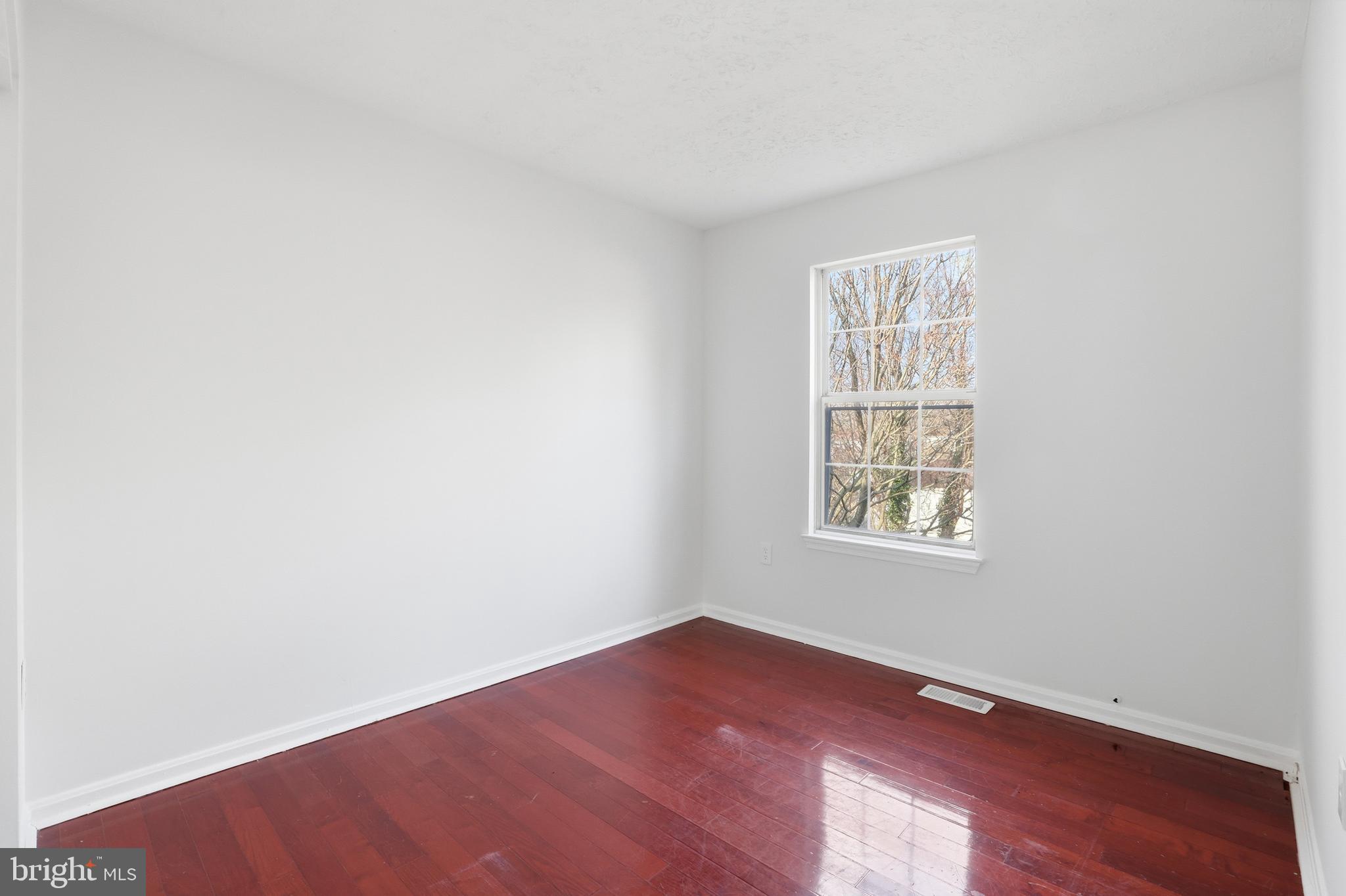 ROSECROFT VILLAGE - Residential