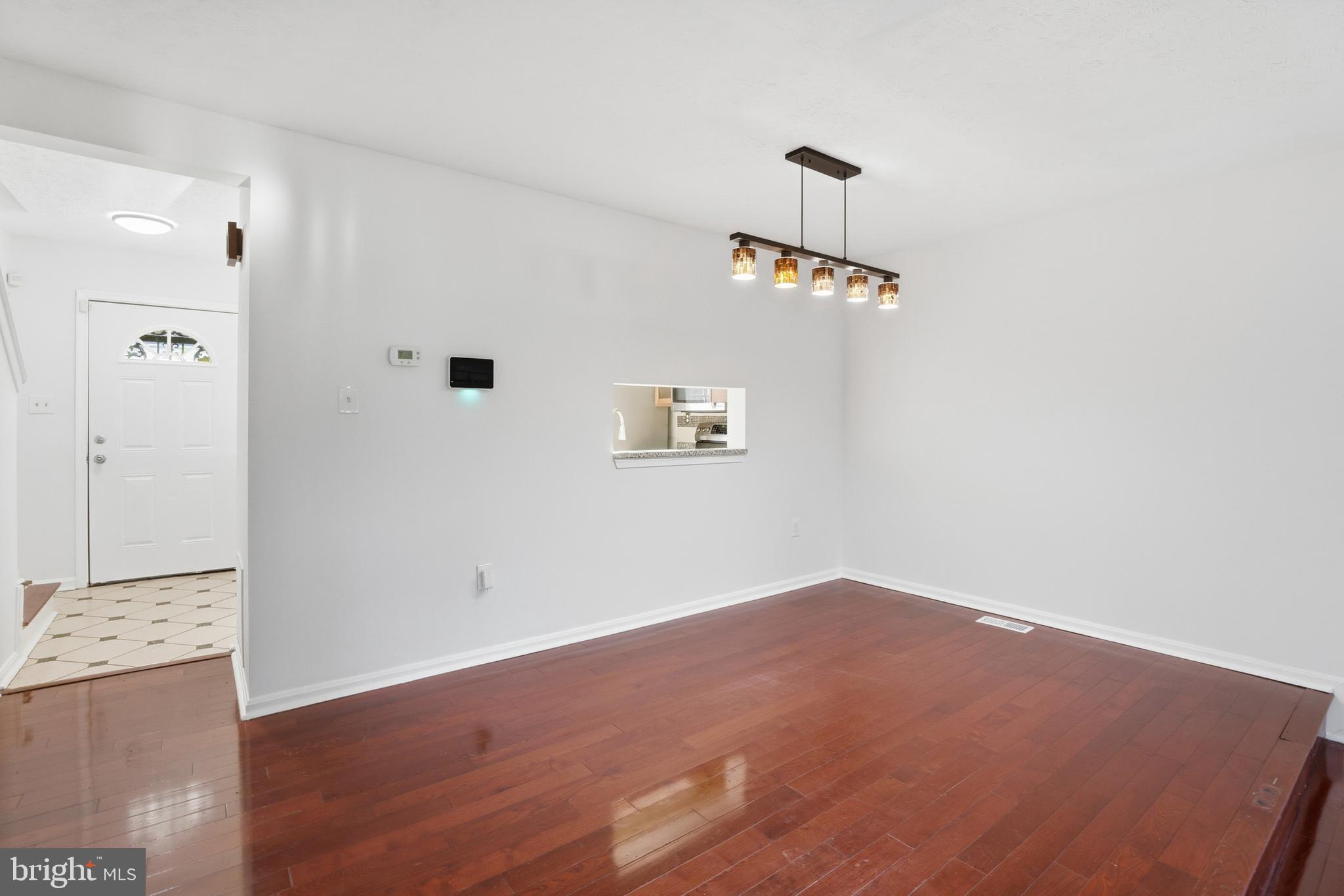 ROSECROFT VILLAGE - Residential