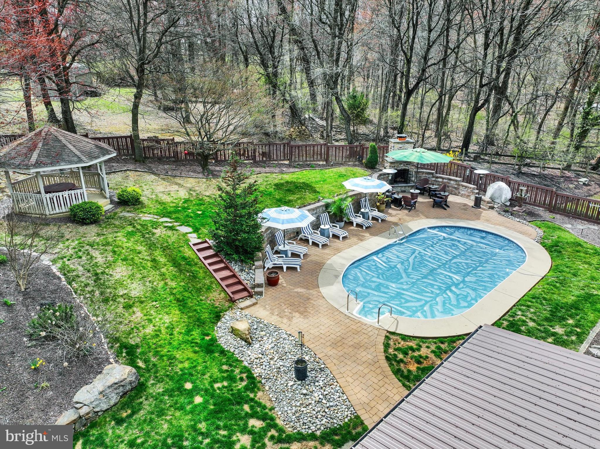 PENN OAKS - Residential