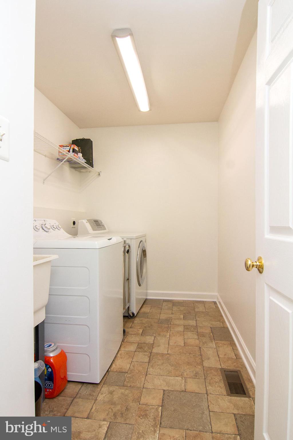 EDGEWOOD - Residential