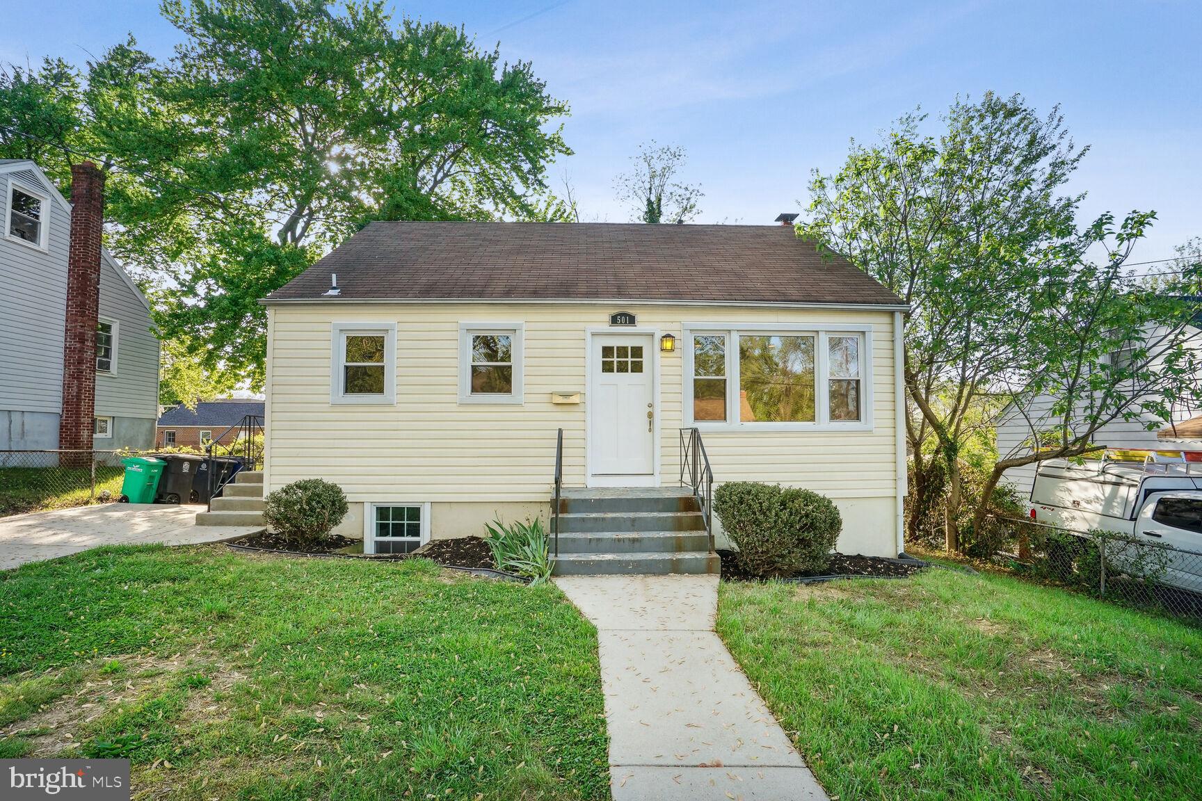 Fully renovated in 2016, this three-level home boasts five bedrooms, two full bathrooms, and is just a 12-minute walk to the Metro. The open kitchen features granite countertops and stainless steel appliances. The living room showcases beautiful wood floors and custom coffered ceilings. The spacious basement has a separate entrance leading to the extra-large backyard, fantastic for entertaining. Don't miss out on the opportunity to own this fantastic home!