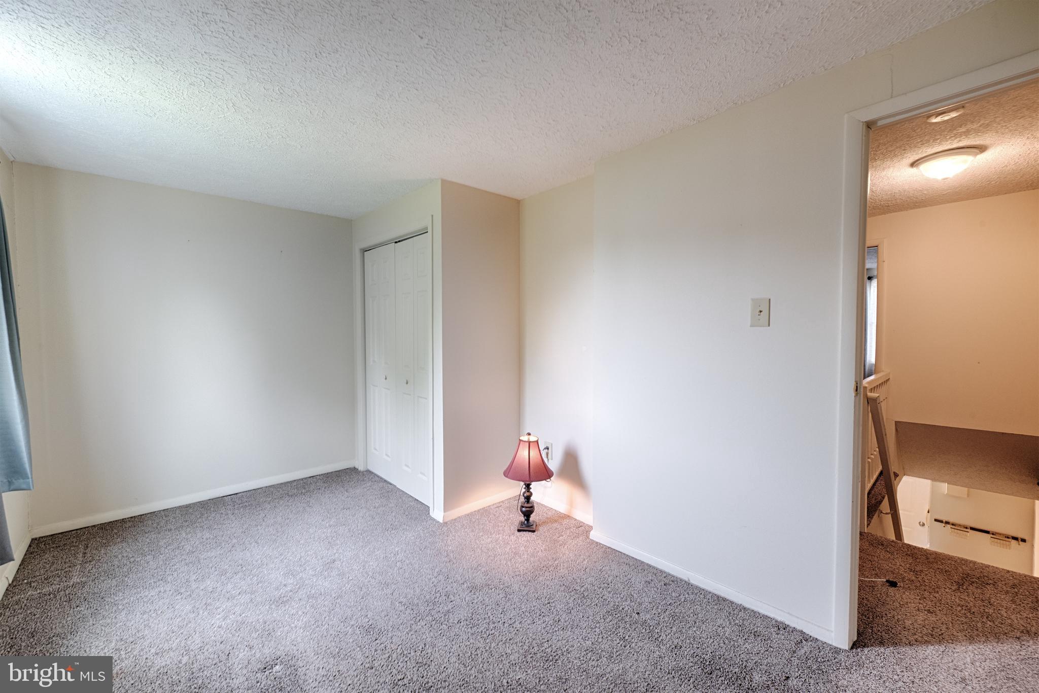 LAUREL VALLEY - Residential Lease