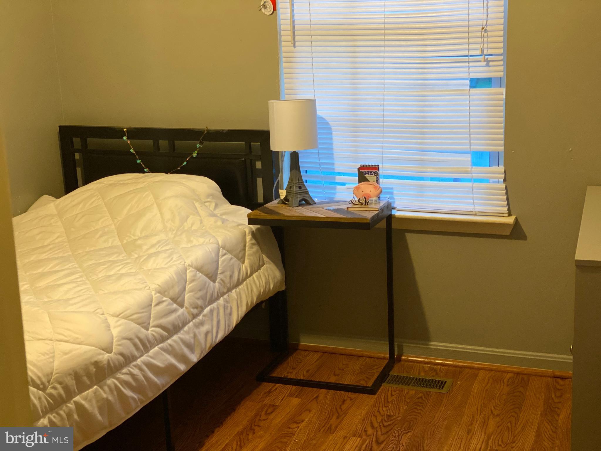 CATONSVILLE MANOR - Residential