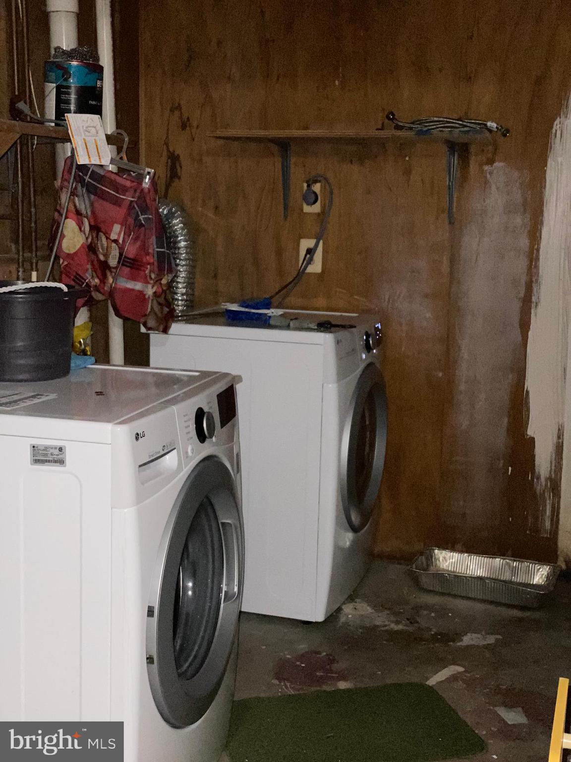 CATONSVILLE MANOR - Residential