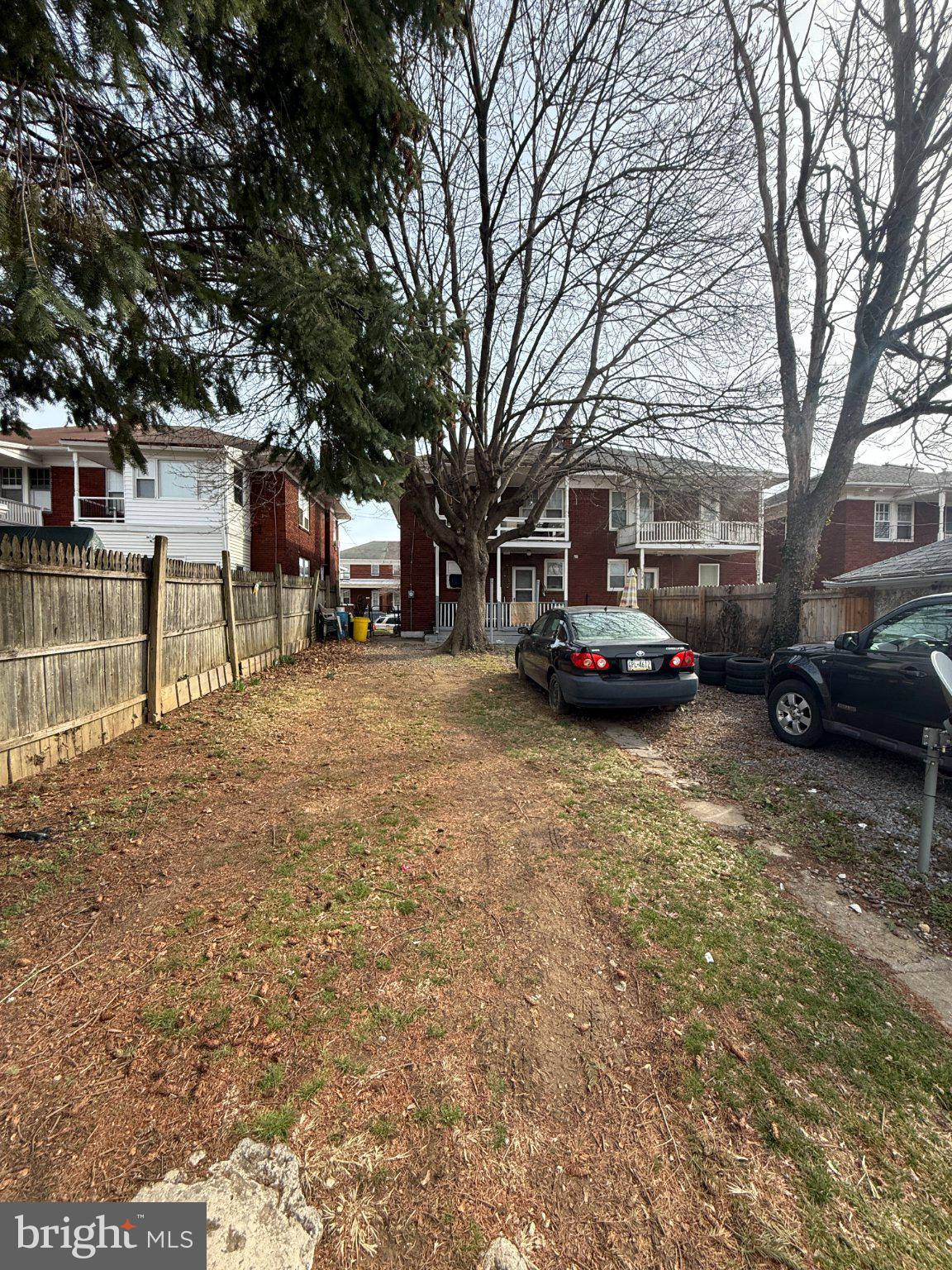 714 S PERSHING AVENUE