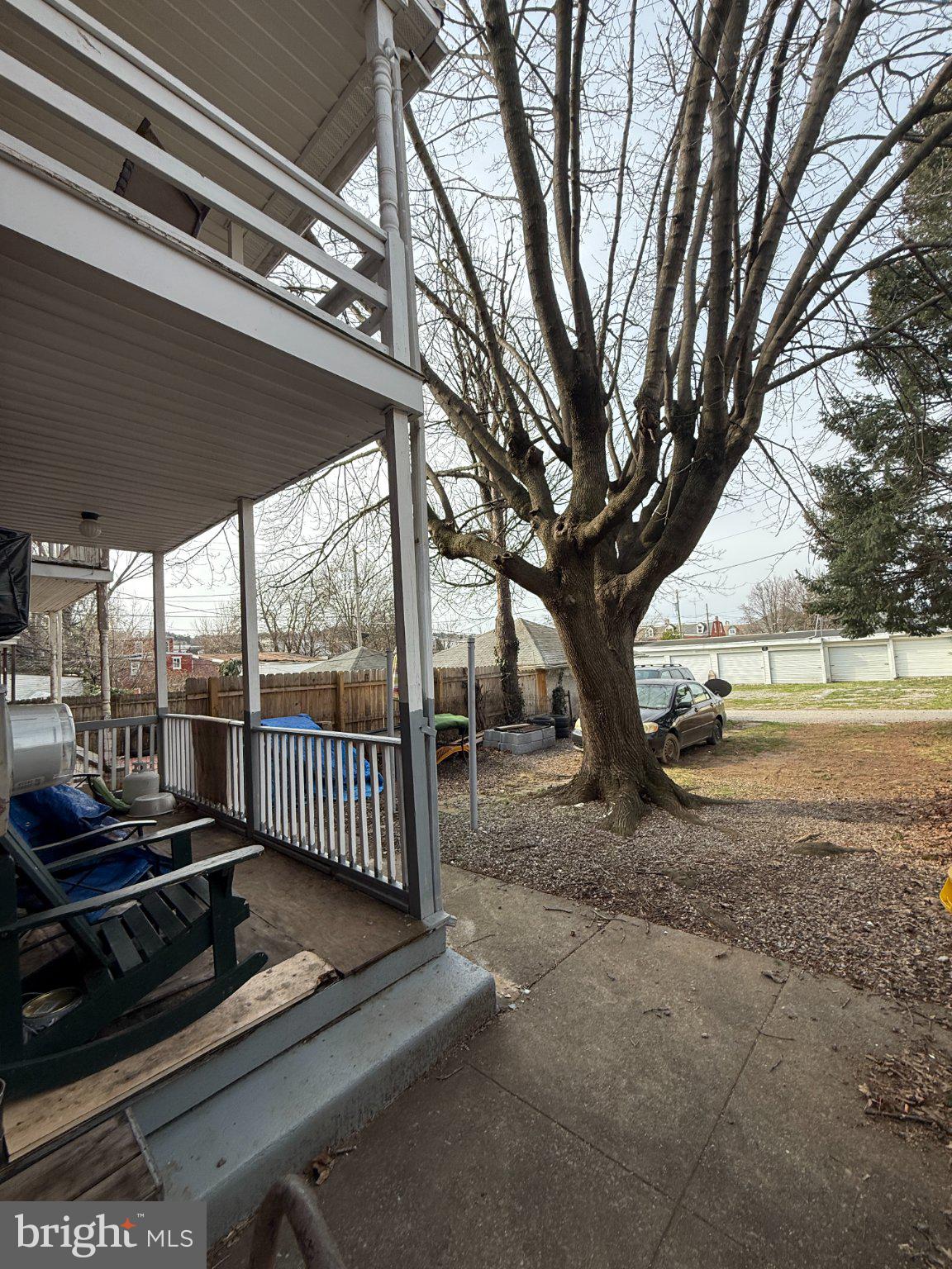 714 S PERSHING AVENUE