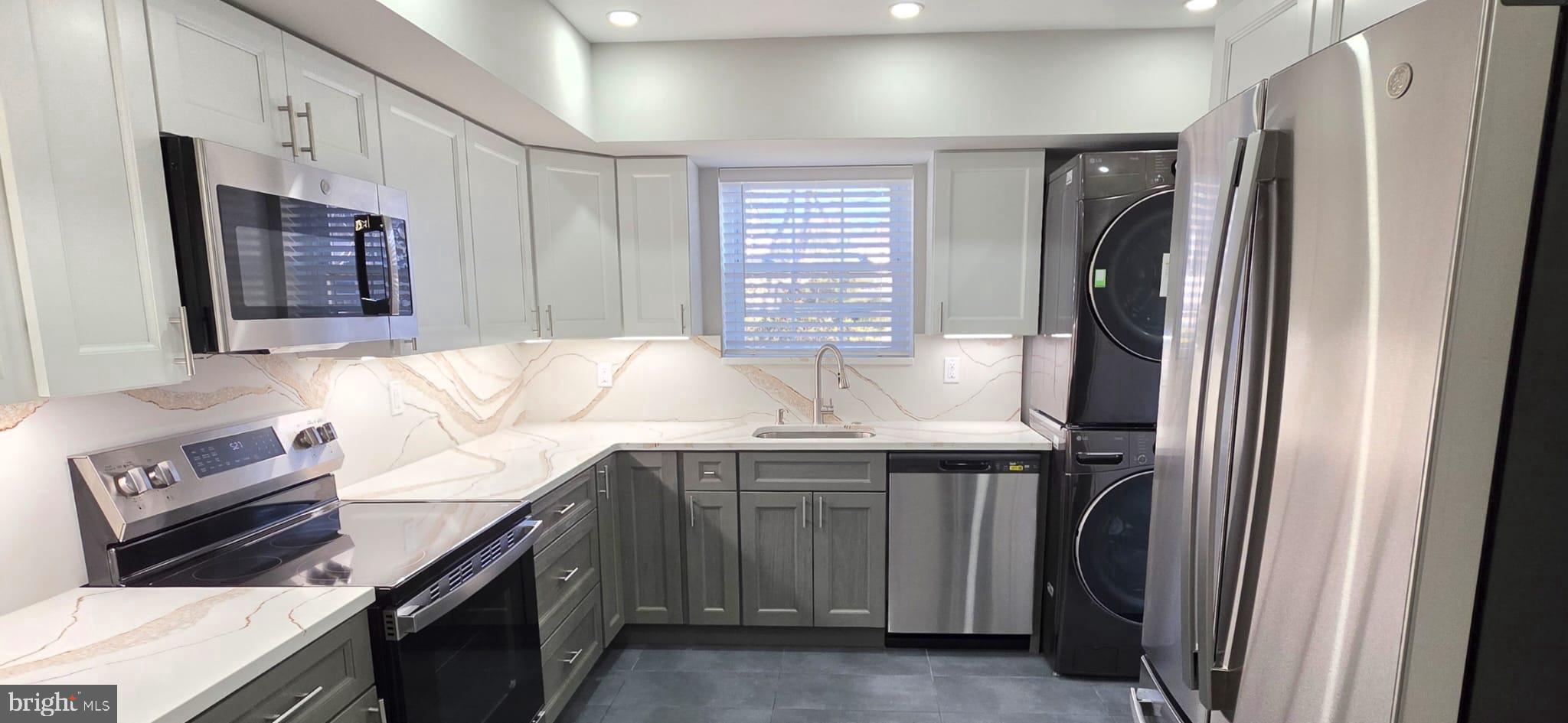 BUTLER PARK CONDO - Residential