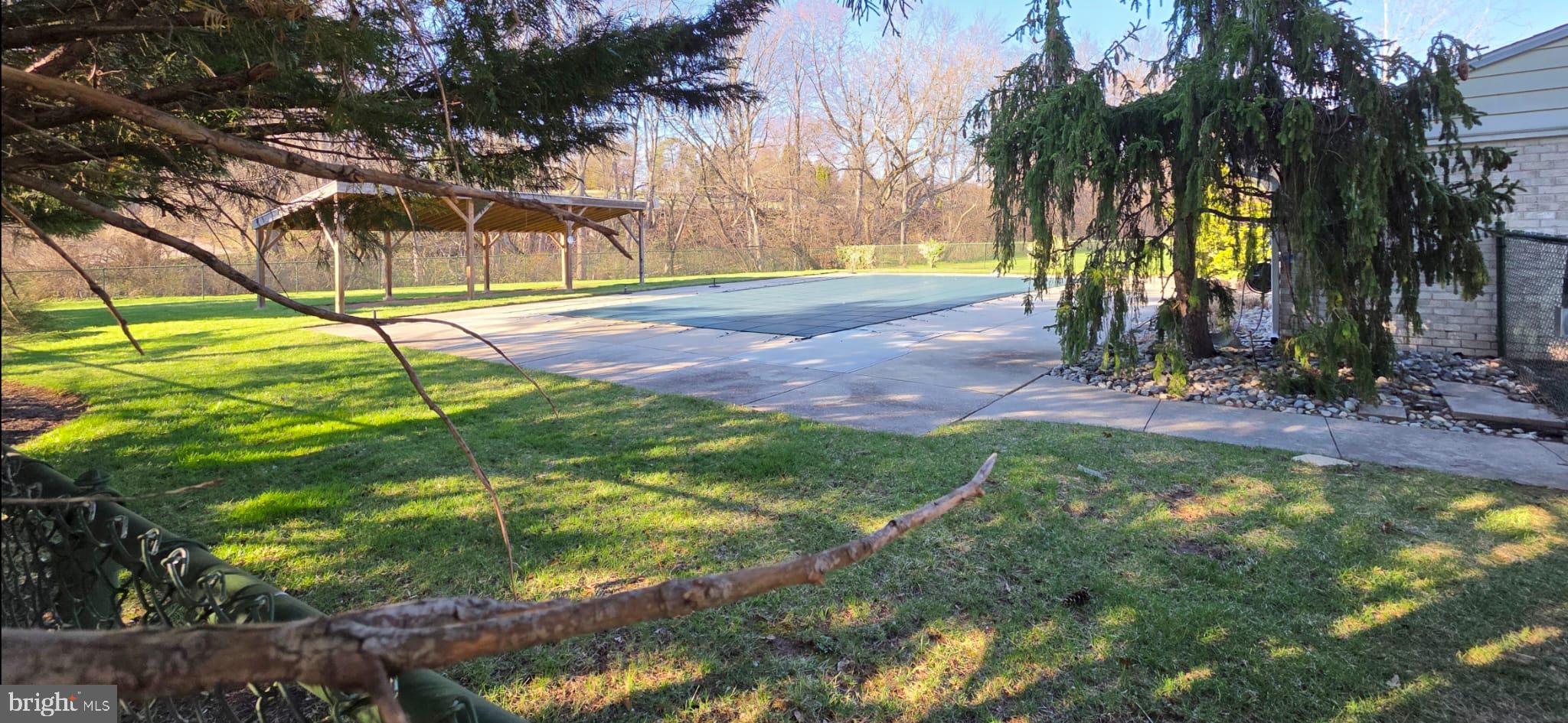 BUTLER PARK CONDO - Residential