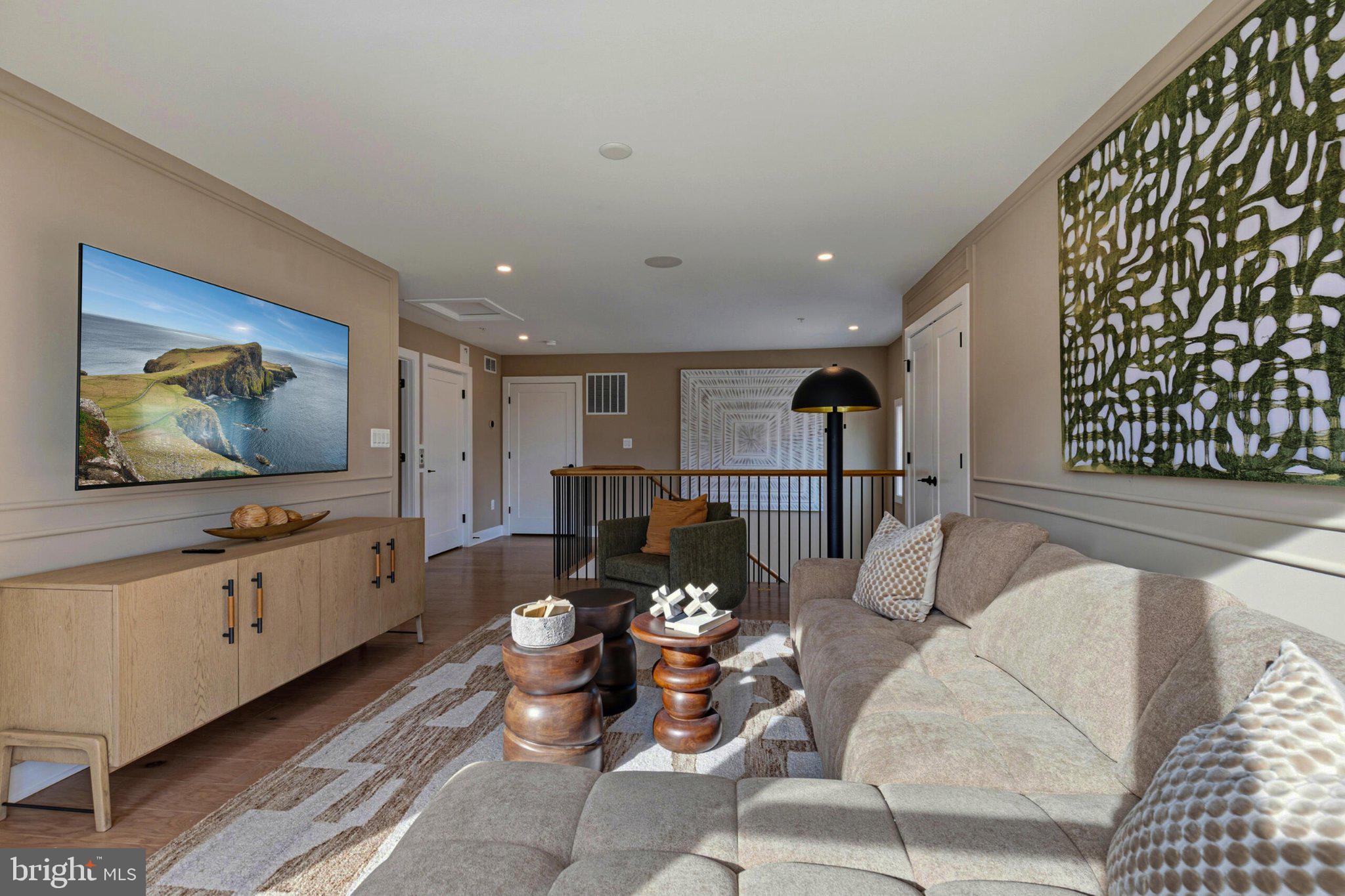 STRATHMORE VIEW - Residential