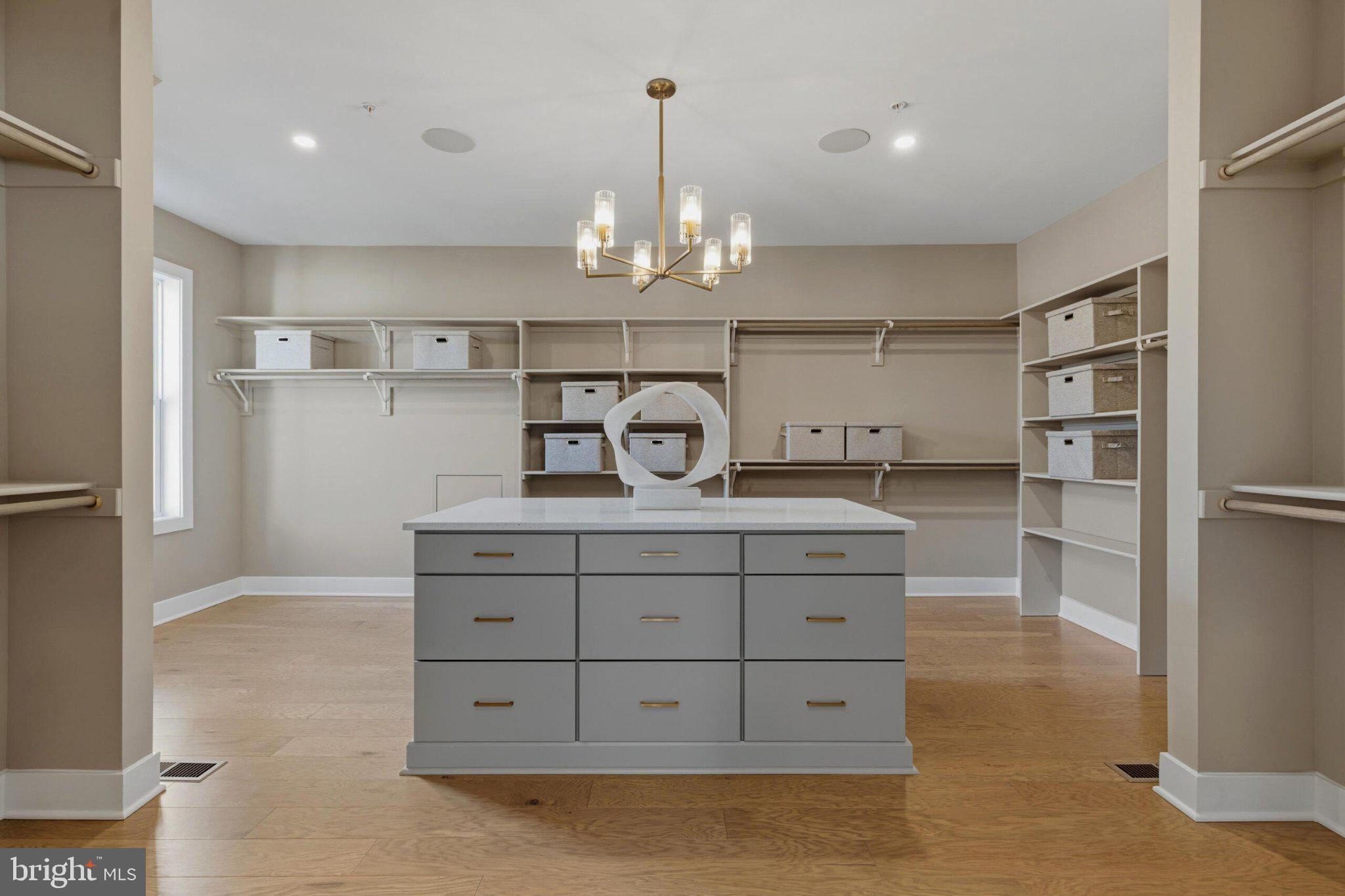 STRATHMORE VIEW - Residential