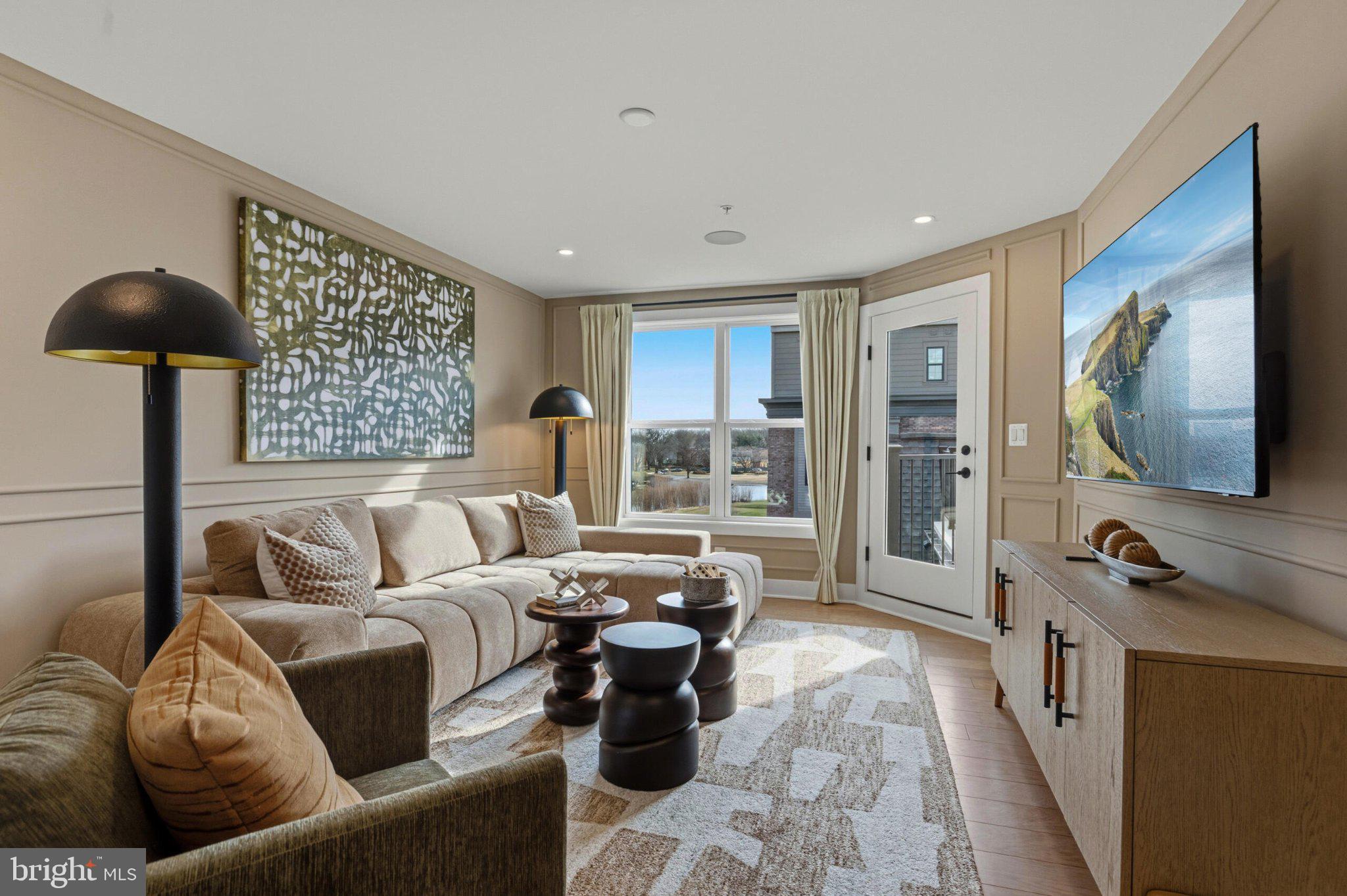 STRATHMORE VIEW - Residential