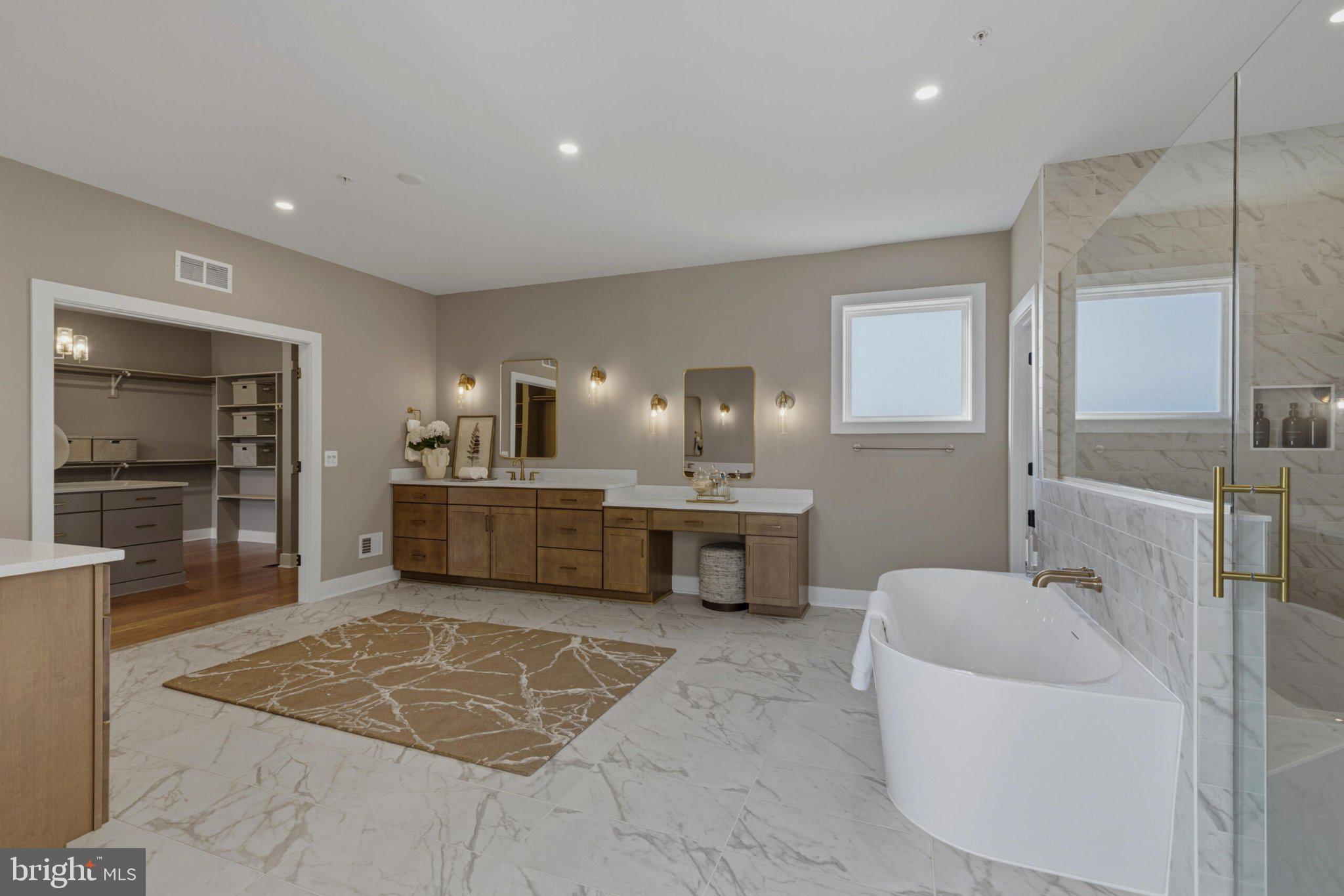 STRATHMORE VIEW - Residential