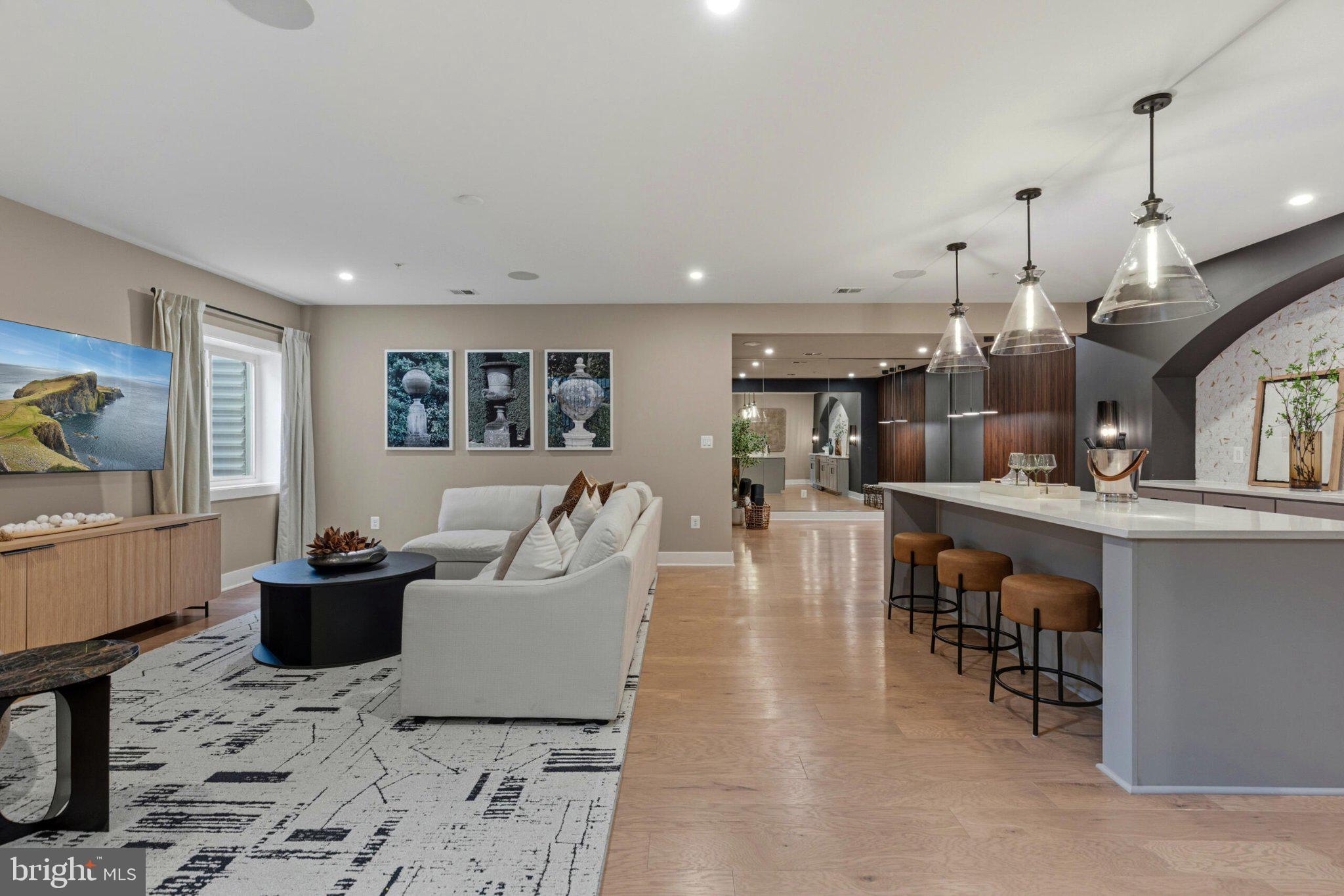STRATHMORE VIEW - Residential