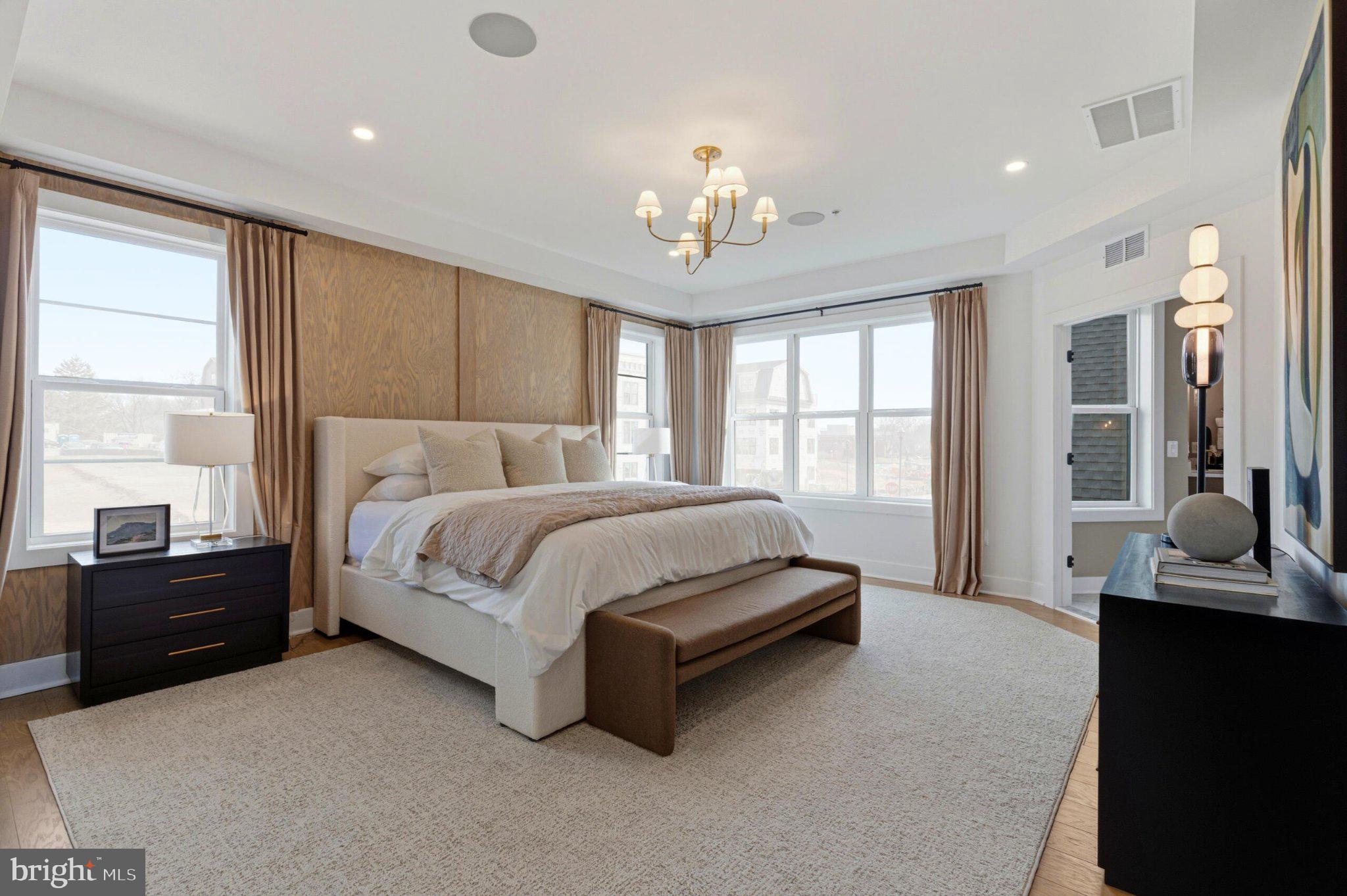 STRATHMORE VIEW - Residential