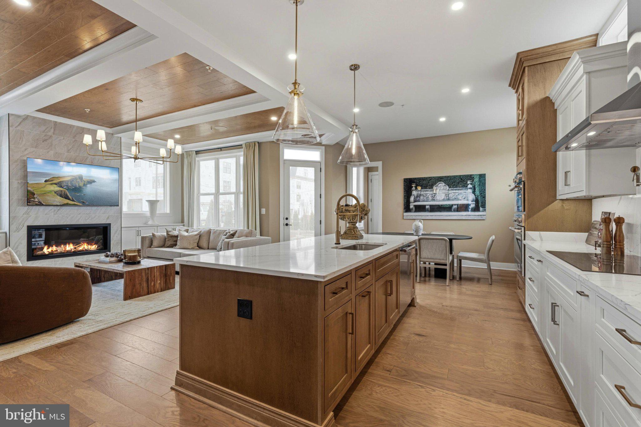 STRATHMORE VIEW - Residential