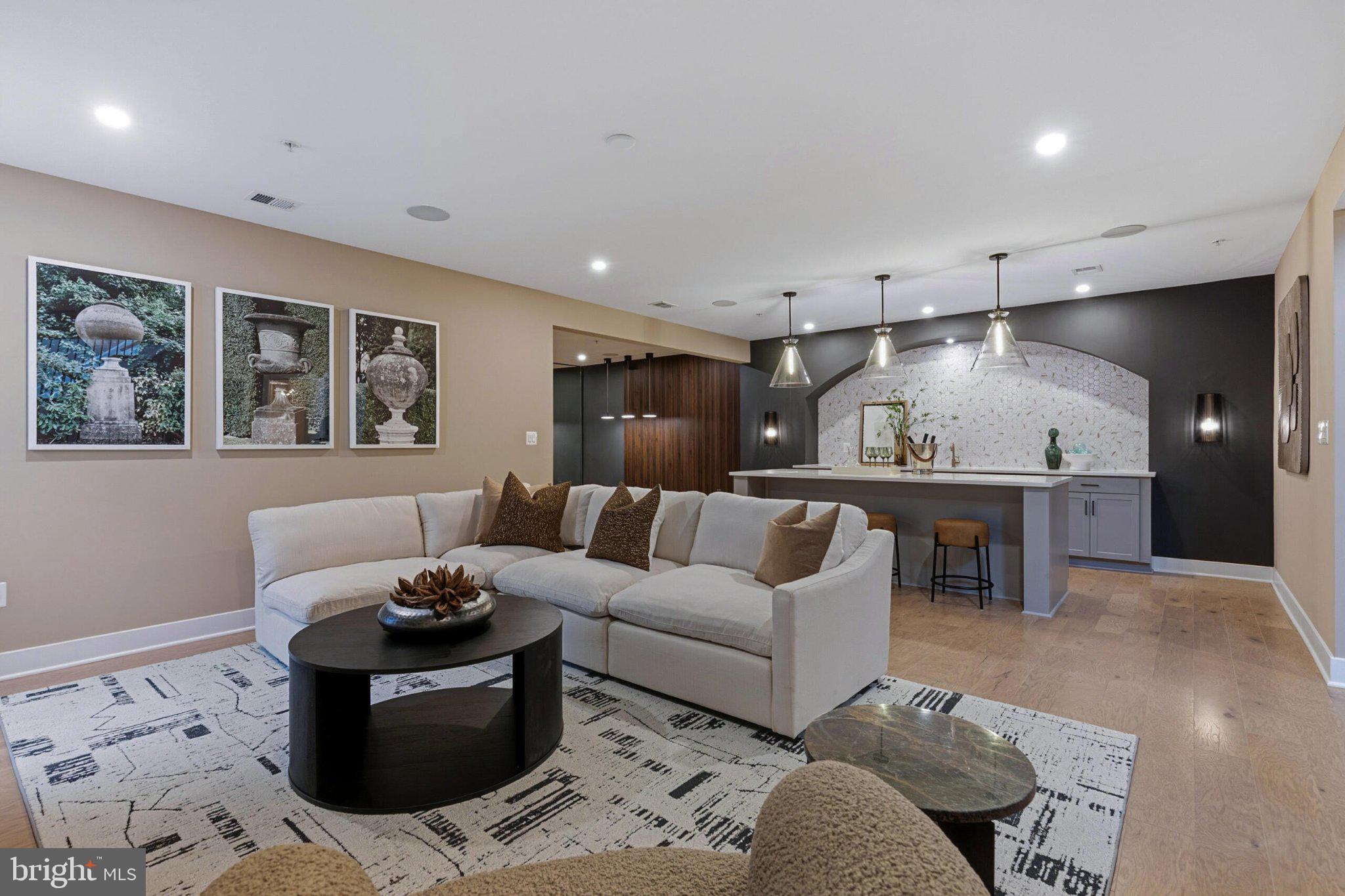 STRATHMORE VIEW - Residential