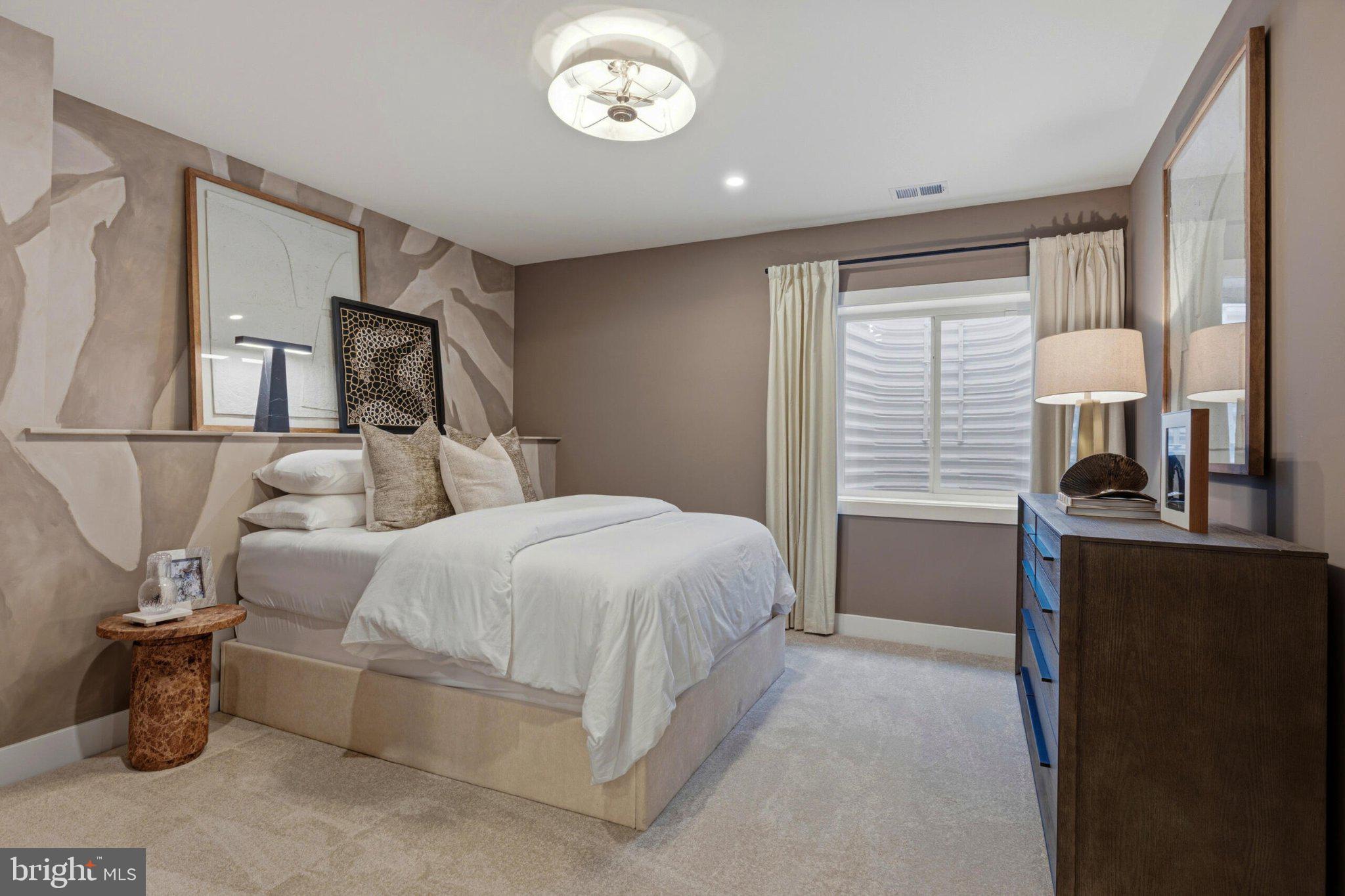 STRATHMORE VIEW - Residential