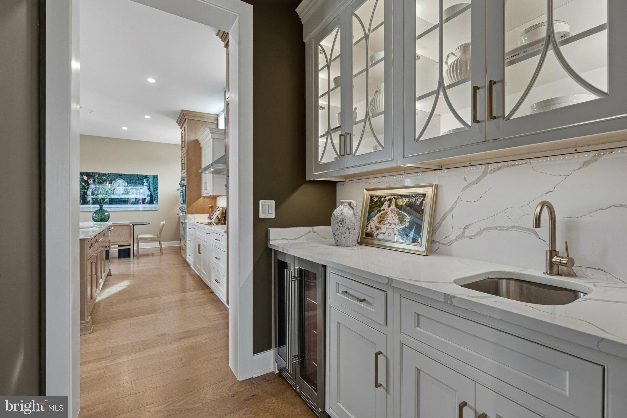 STRATHMORE VIEW - Residential