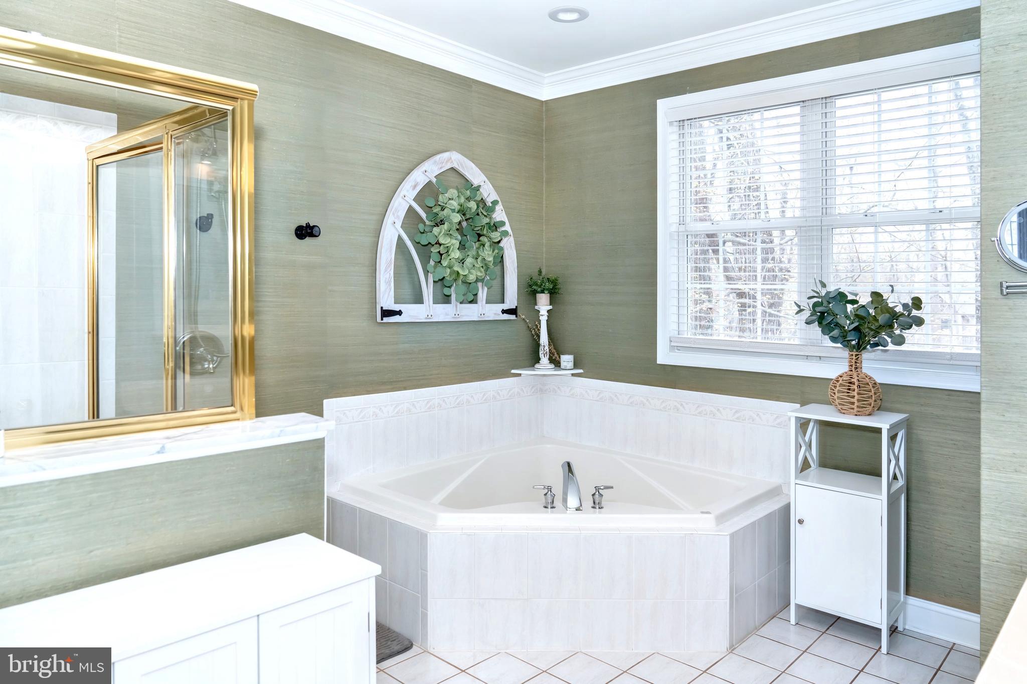 CHESAPEAKE CLUB - Residential