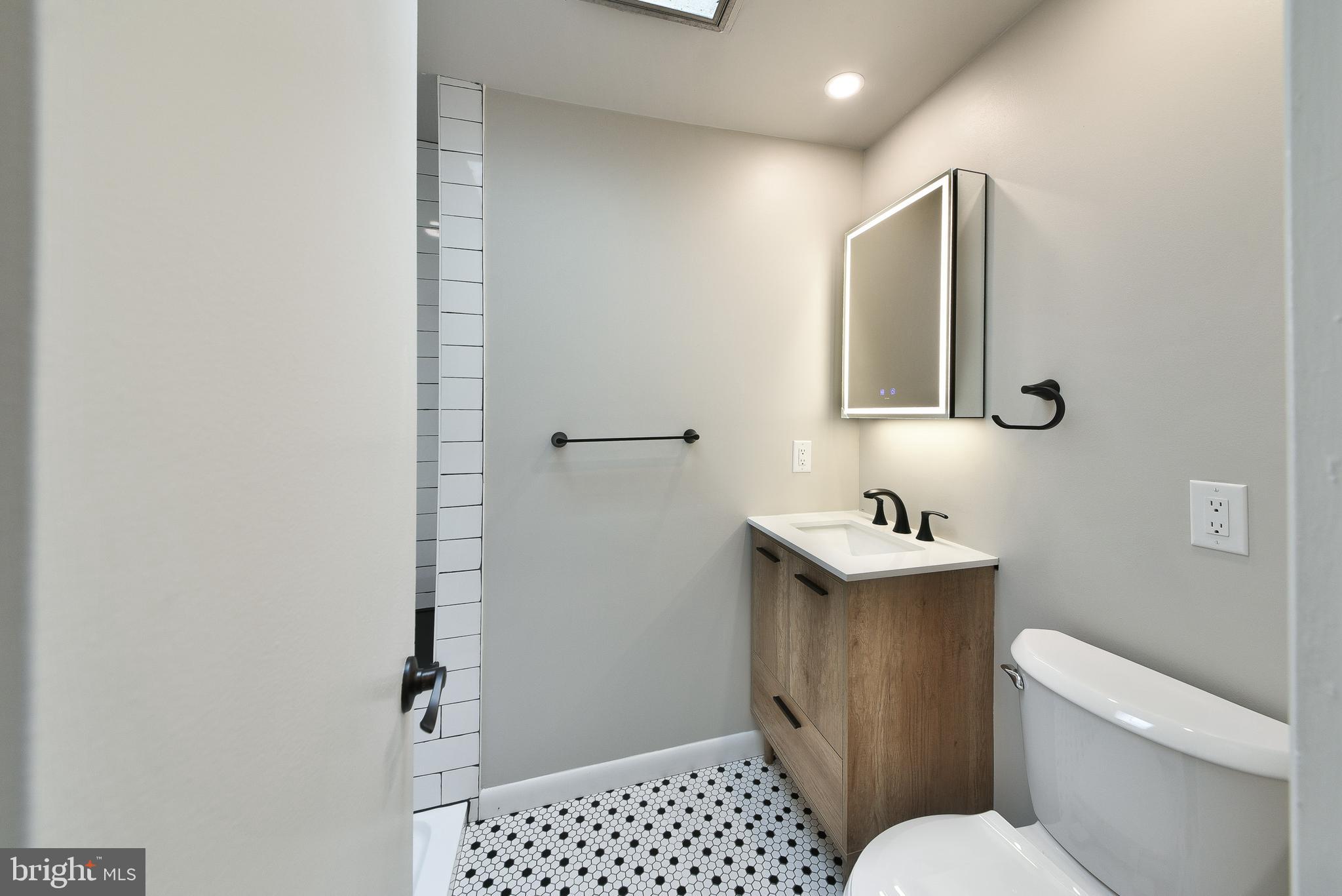 ERDENHEIM - Residential Lease