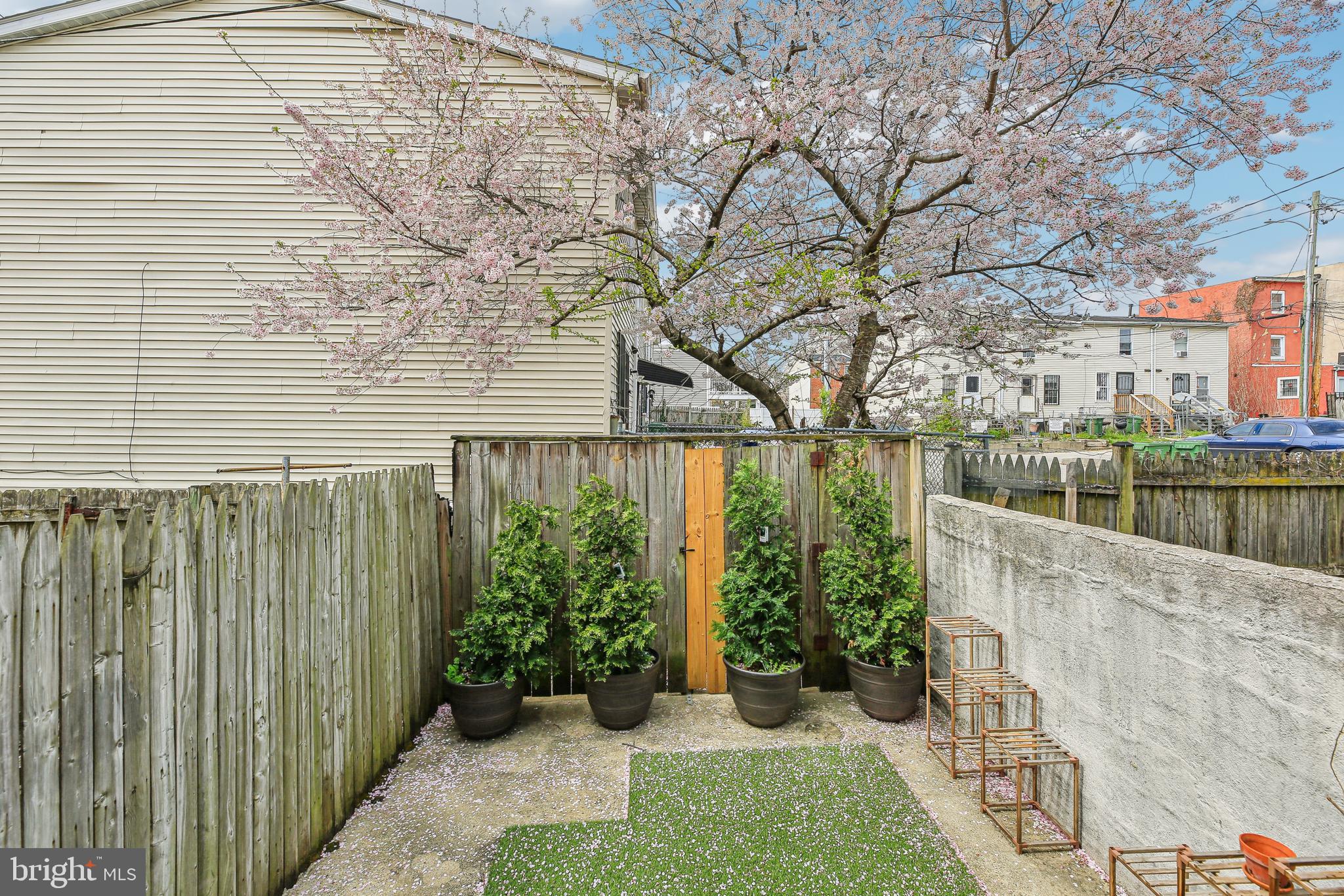 WASHINGTON VILLAGE - Residential