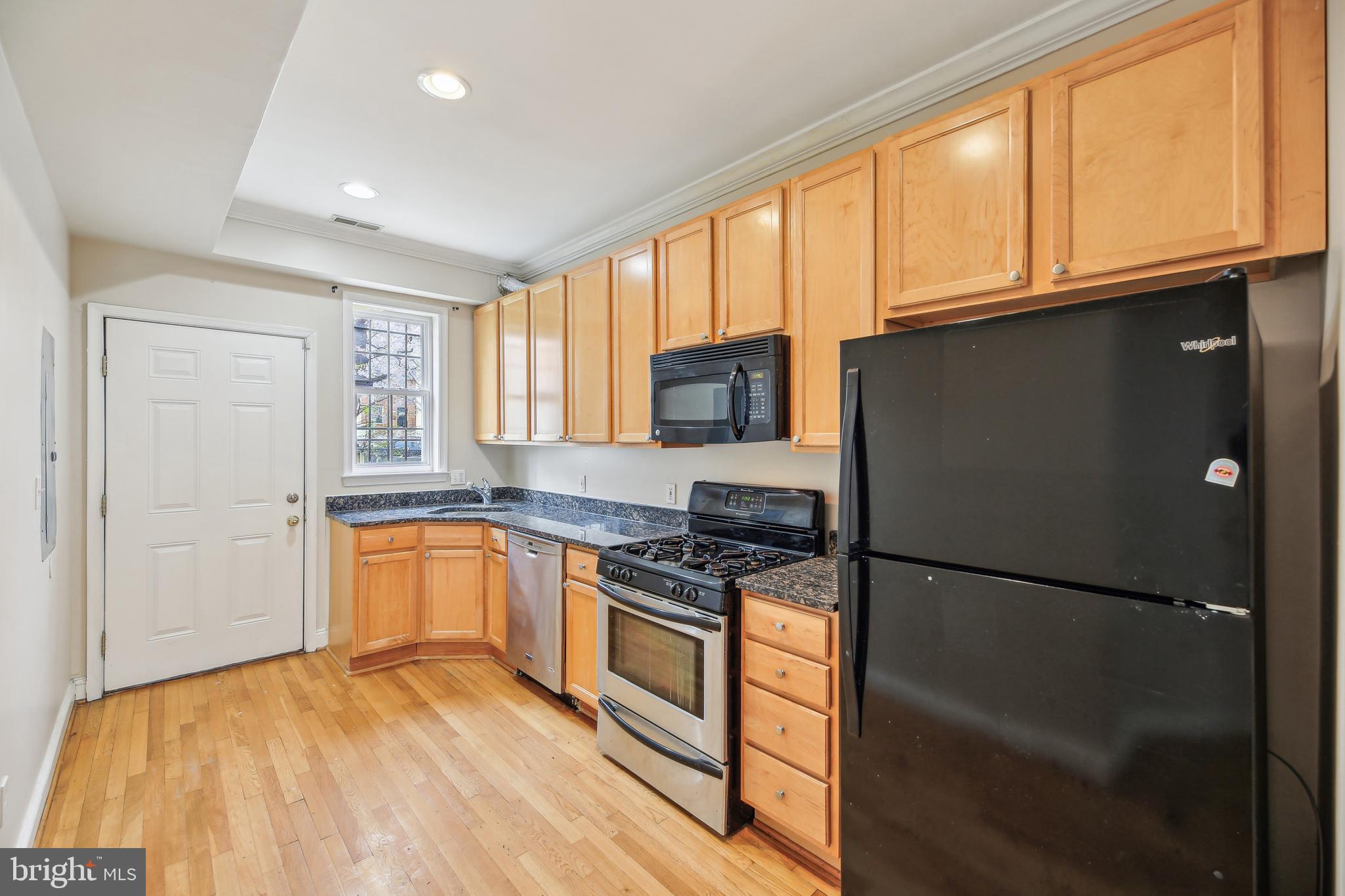 WASHINGTON VILLAGE - Residential