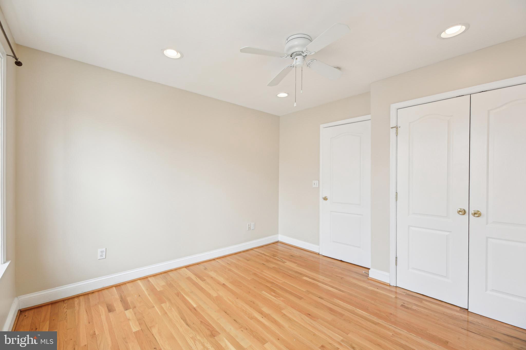 WASHINGTON VILLAGE - Residential