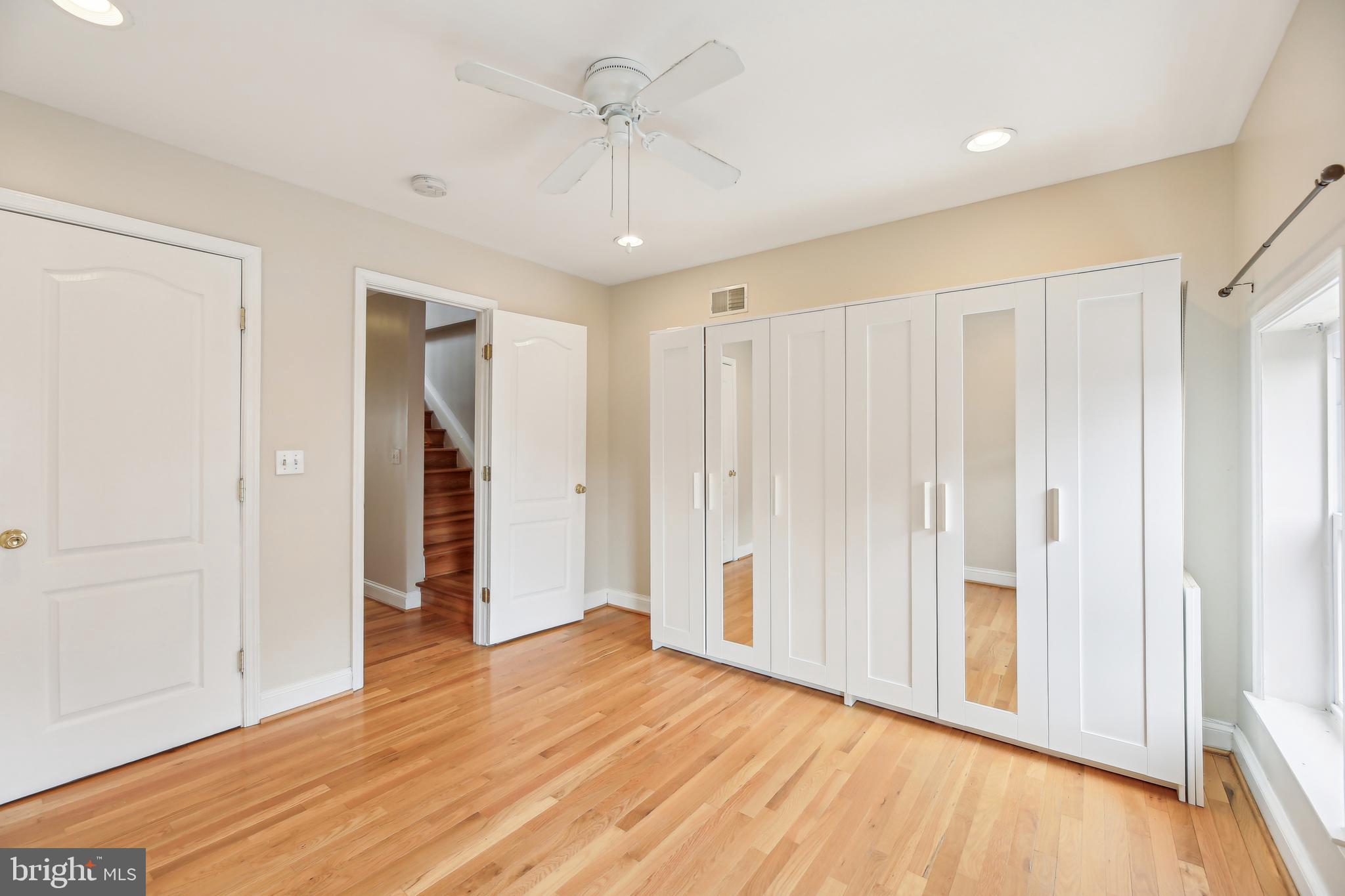 WASHINGTON VILLAGE - Residential