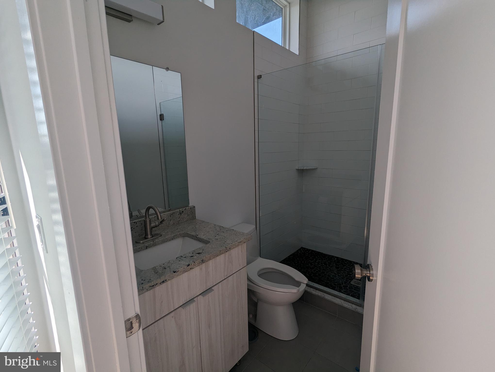 EAST KENSINGTON - Residential Lease