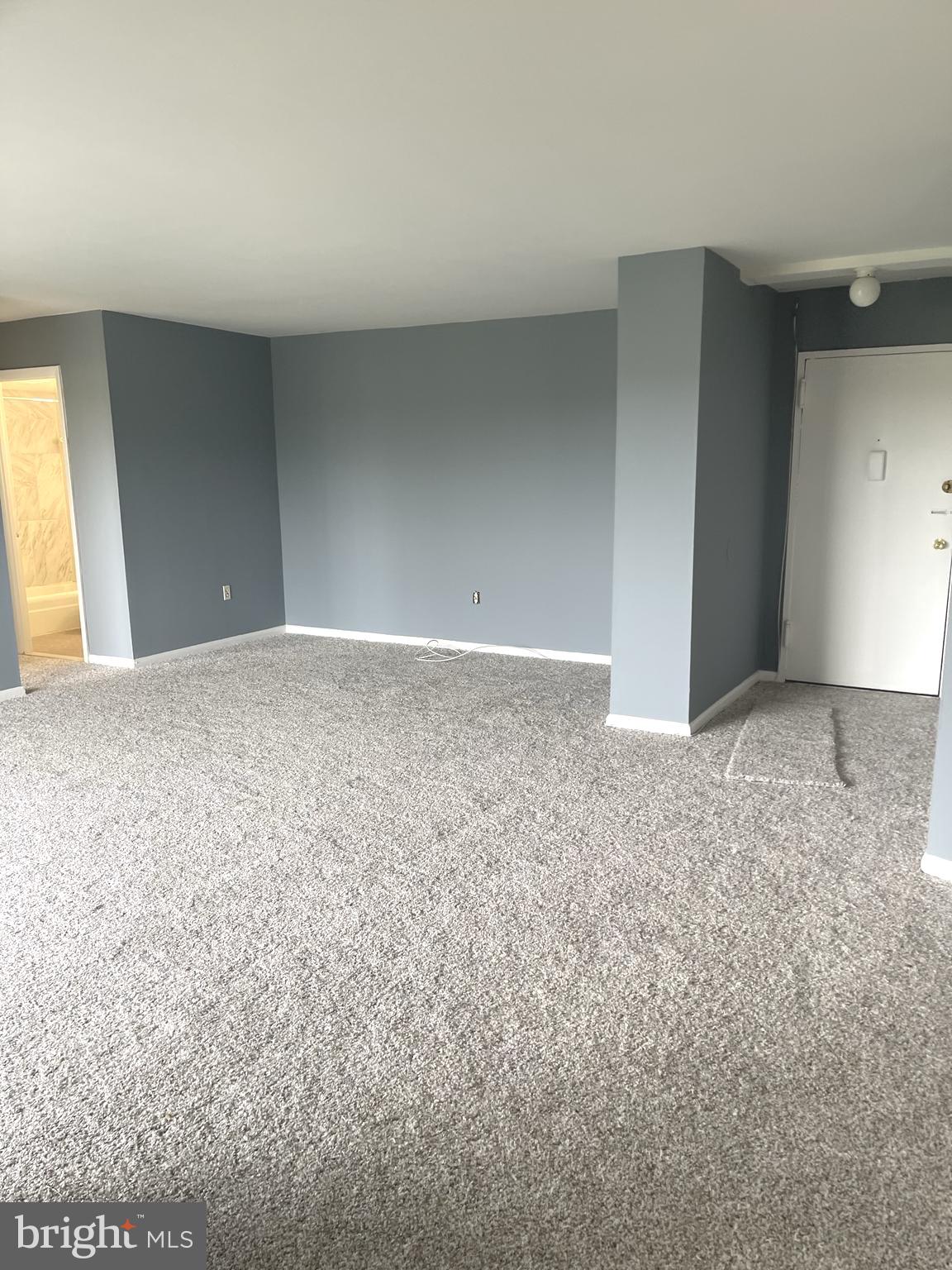 PINEWAY TOWERS - Residential Lease