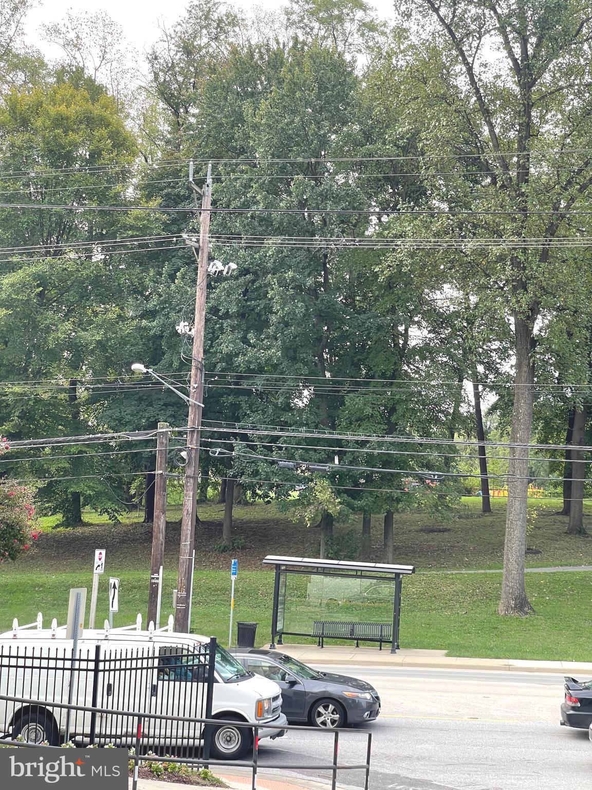 PINEWAY TOWERS - Residential Lease