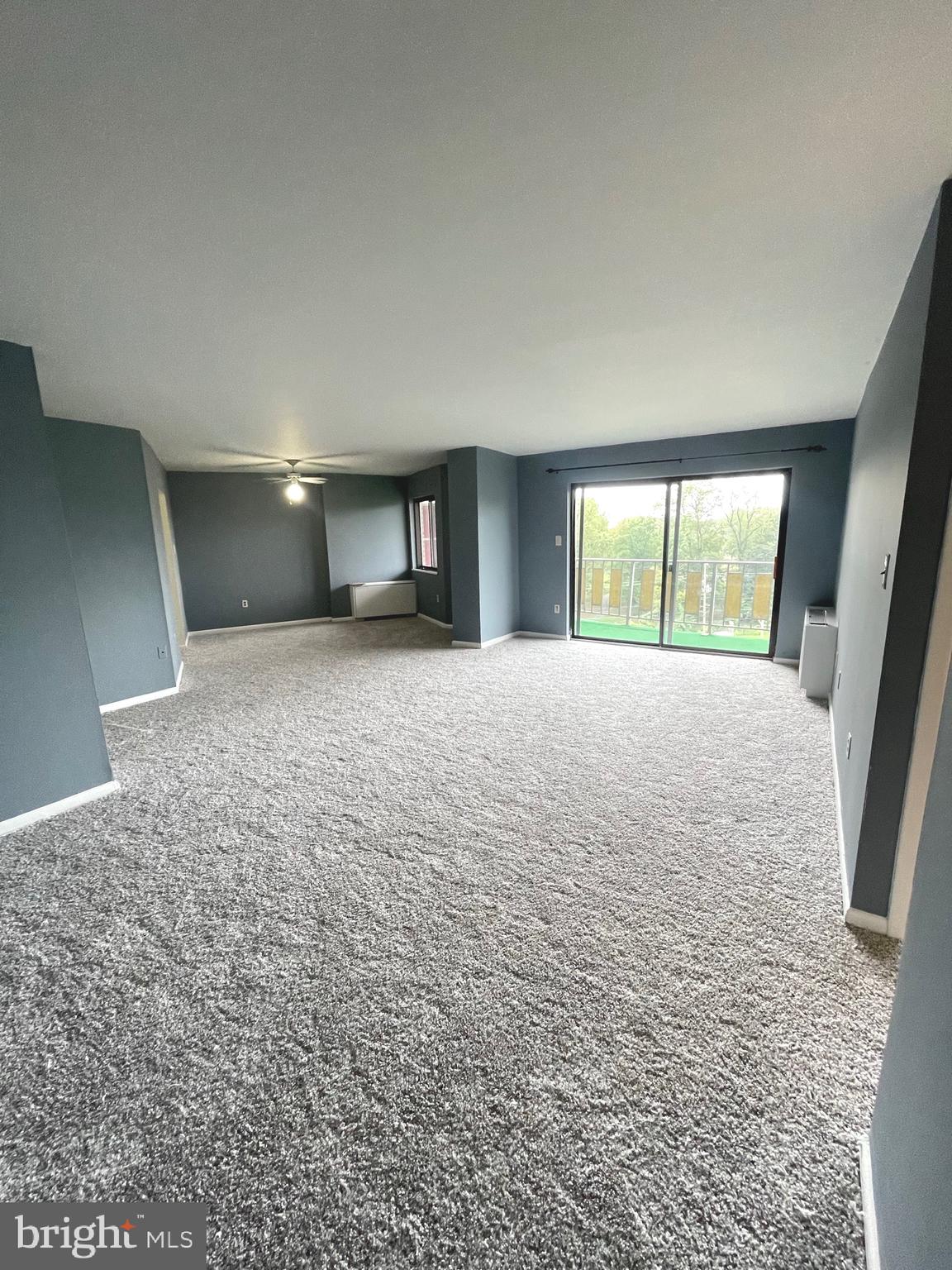 PINEWAY TOWERS - Residential Lease