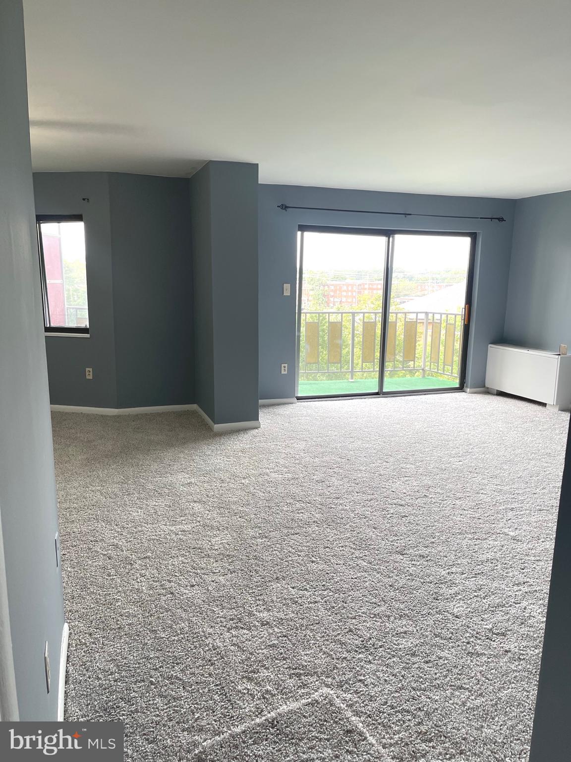 PINEWAY TOWERS - Residential Lease