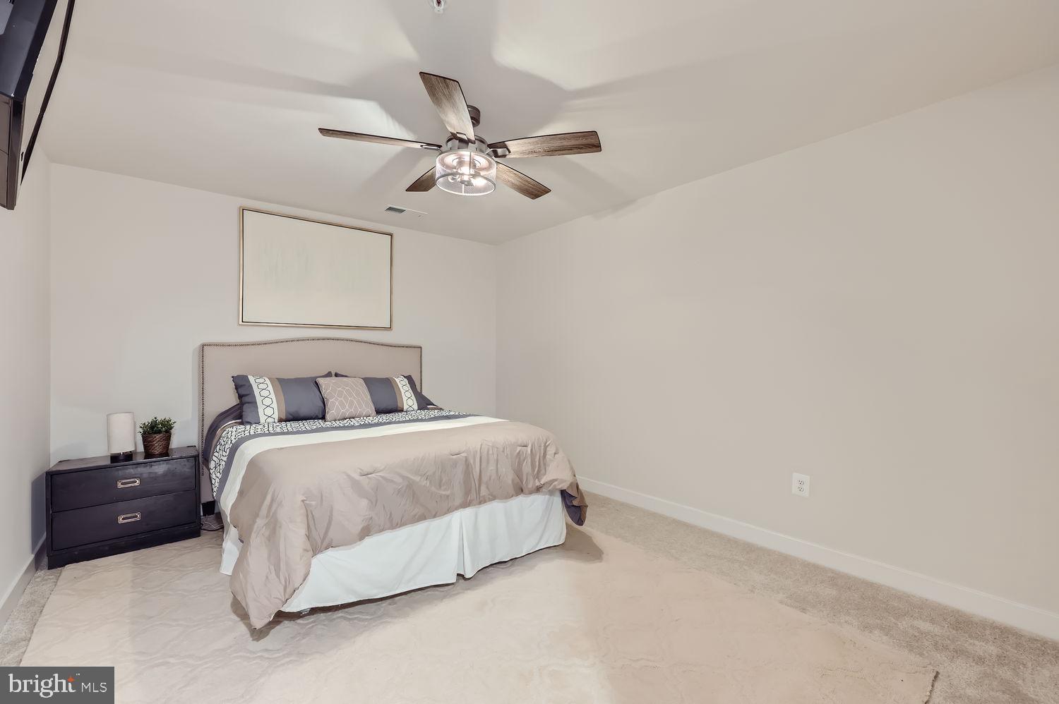 JAMES RUN CARRIAGE HOMES - Residential